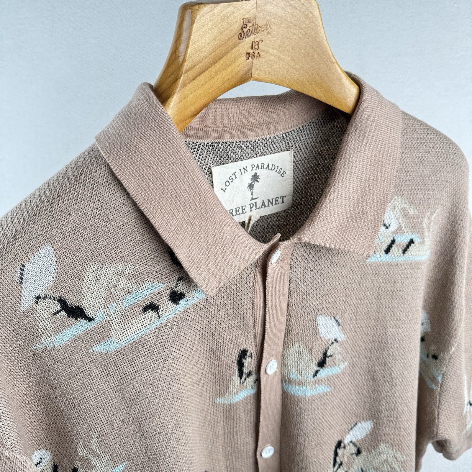 Free Planet “Lost In Paradise” Knit Polo Vintage Beach Resort Scene Mens XL Pink