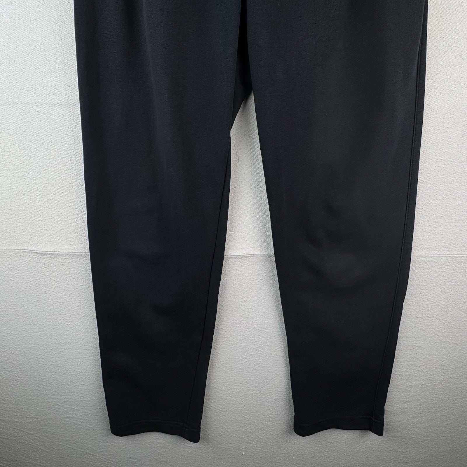 Nike Sportswear Club Men’s M Fleece Sweatpants Black Open Hem 28"