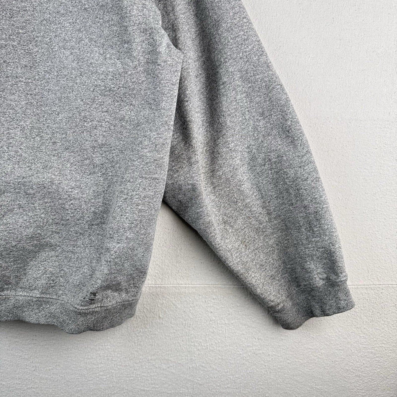 90’S Vtg Aurora University Crewneck Sweatshirt Men’s XL Gray Distressed Made USA
