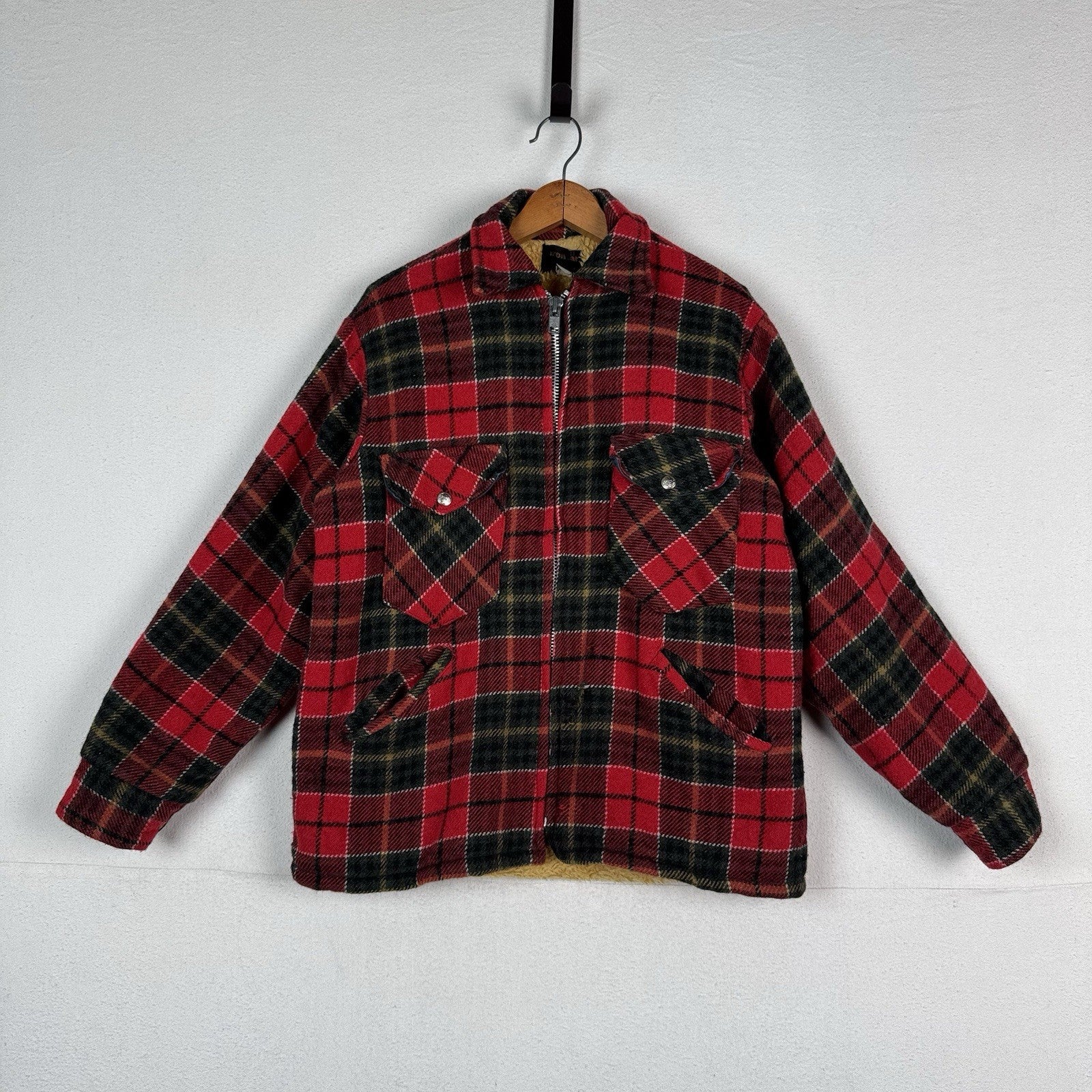 Vintage Wool Buffalo Plaid Chore Jacket Hunting Coat Men’s Medium Red Canada
