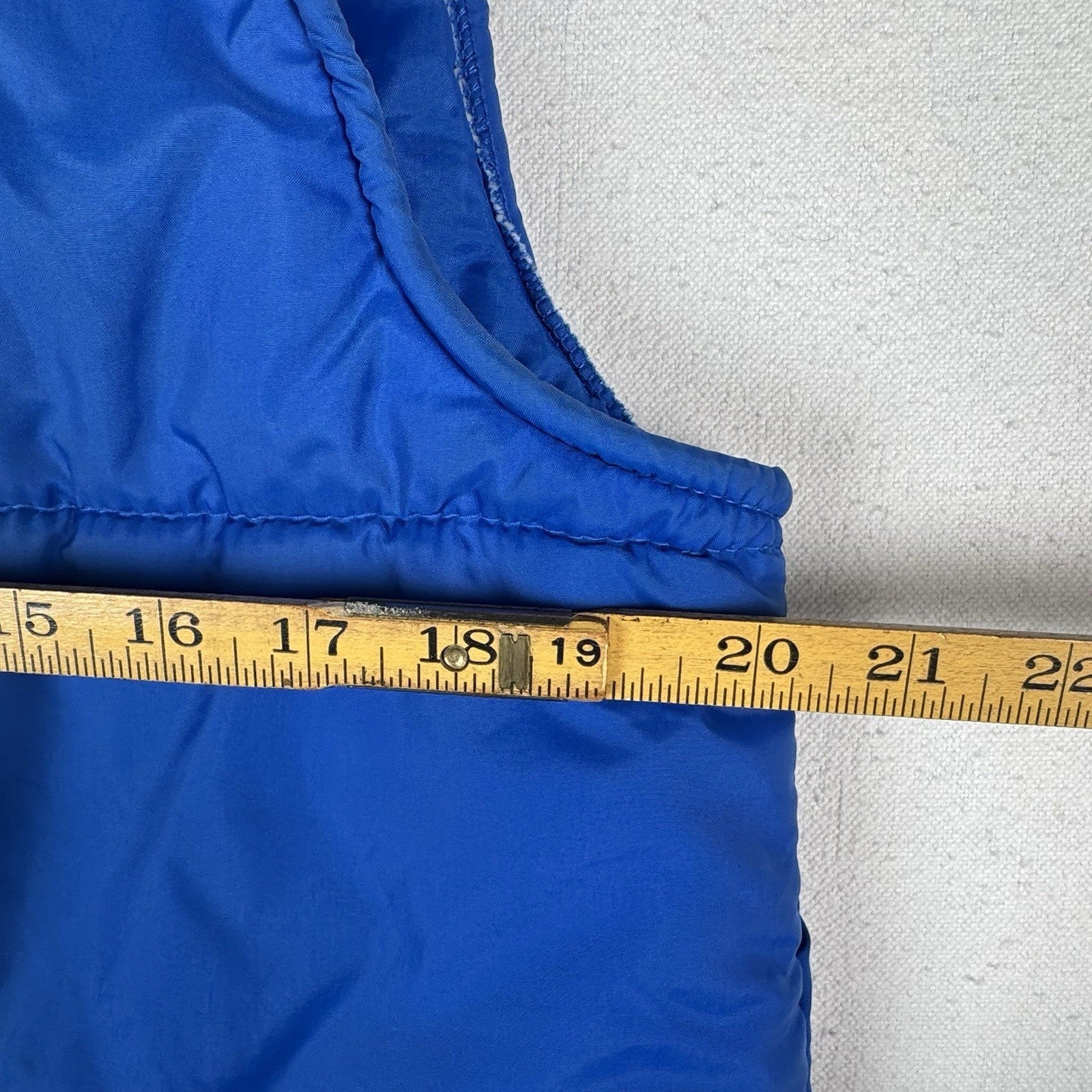 70’s Vintage Wedgefield Puffer Vest Snap Front Size Medium Blue