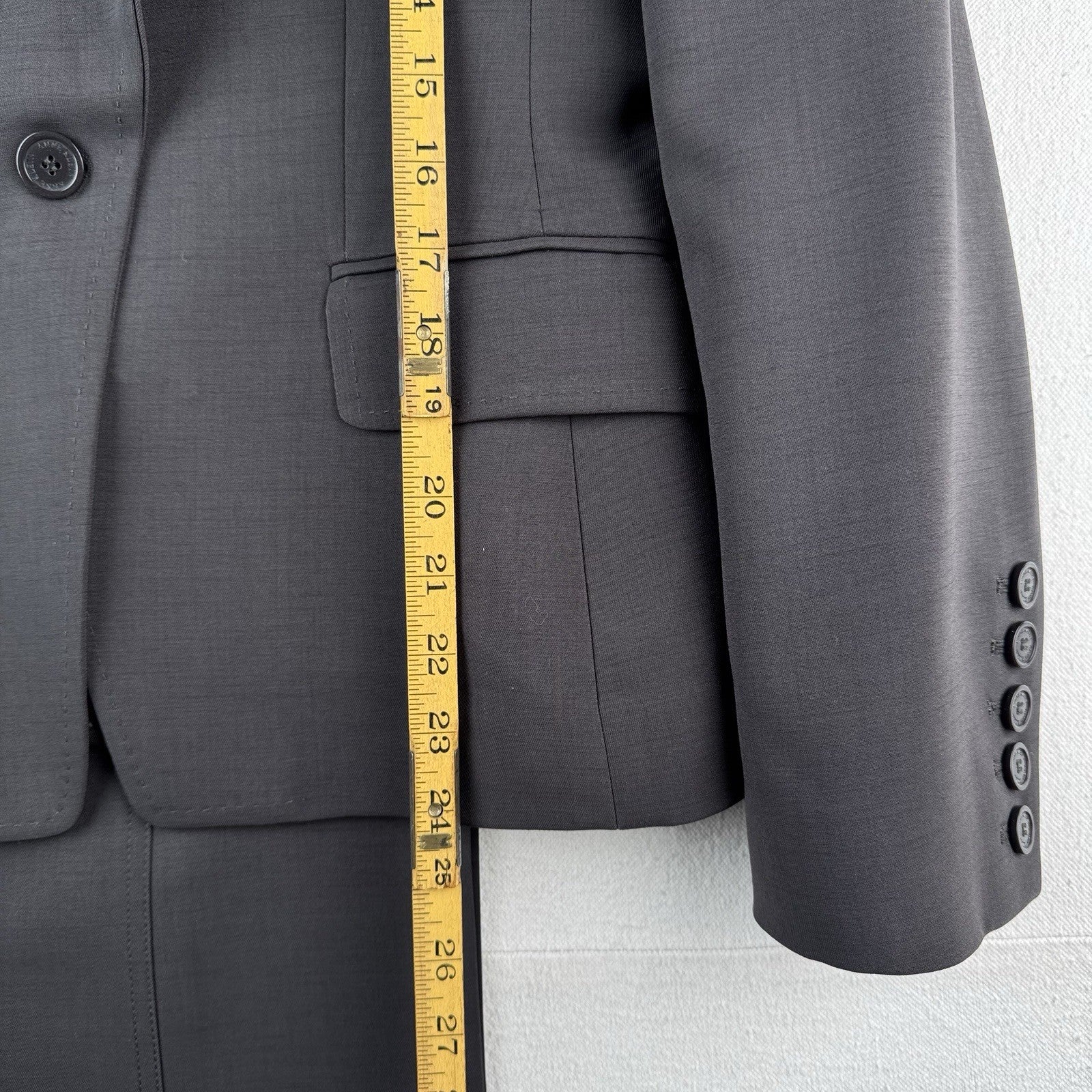 Anne Klein Women’s 6 Belted Pant Suit Two Piece Set Gray Brown Leg=9.5”
