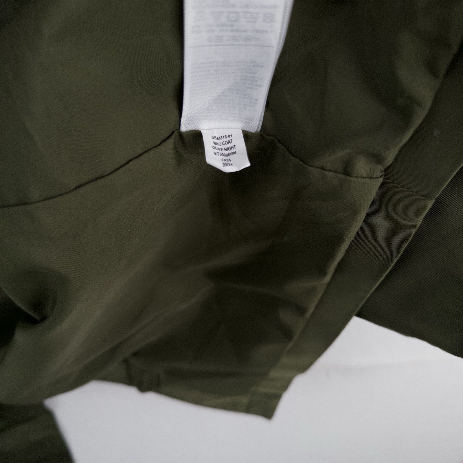 Gap Mac Rain Coat Olive Green Men’s M Relaxed Fit Water Resistant Wind Proof
