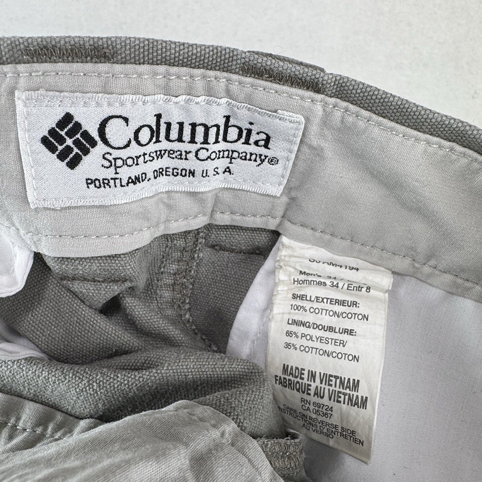 Columbia Men’s 34x7 Flat Front Shorts Side Utility Pockets Khaki Gray