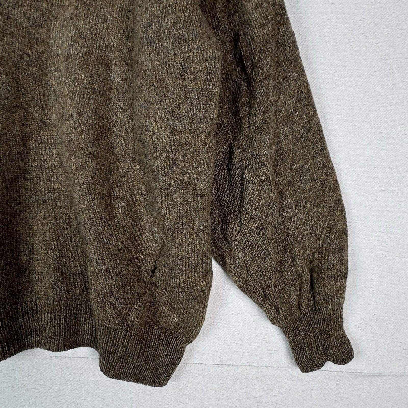 Vintage 80’s The Sweater Shop Men’s Embroidered Brown Scotland Wool Crewneck XL*