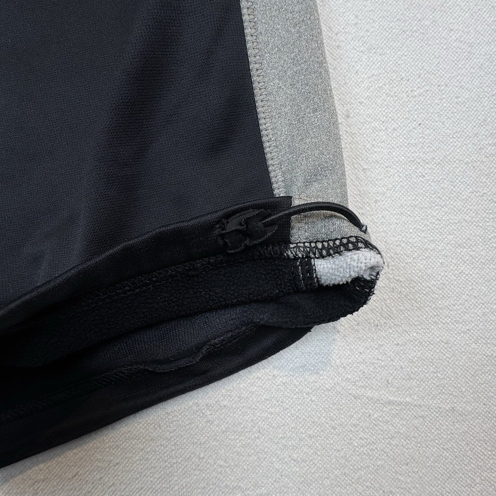 Nike Sweatpants Mens Large Black Gray Thermafit Fleece Ankle Cinch Swoosh Logo