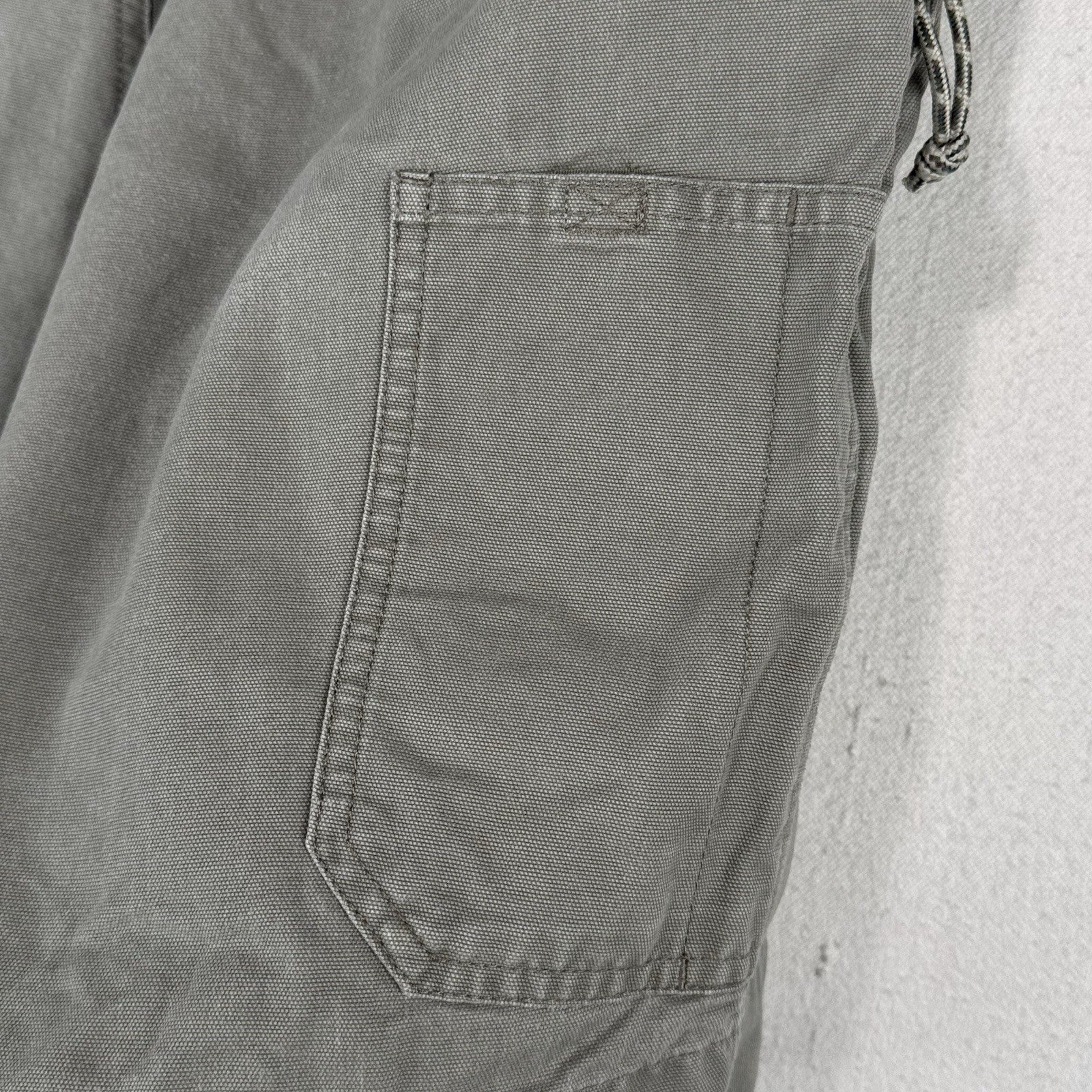 Columbia Men’s 34x7 Flat Front Shorts Side Utility Pockets Khaki Gray
