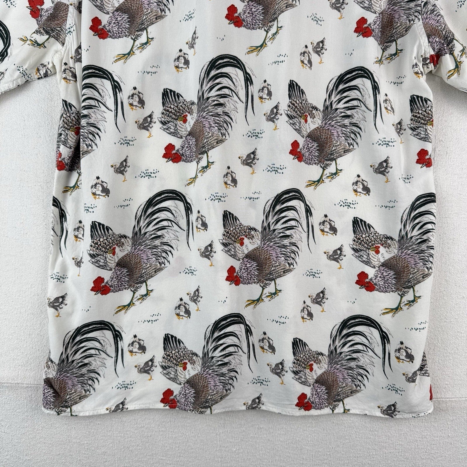 Uniqlo x Ito-Jakuchu Rooster Men’s Small Short Sleeve Camp Loop Collar Shirt