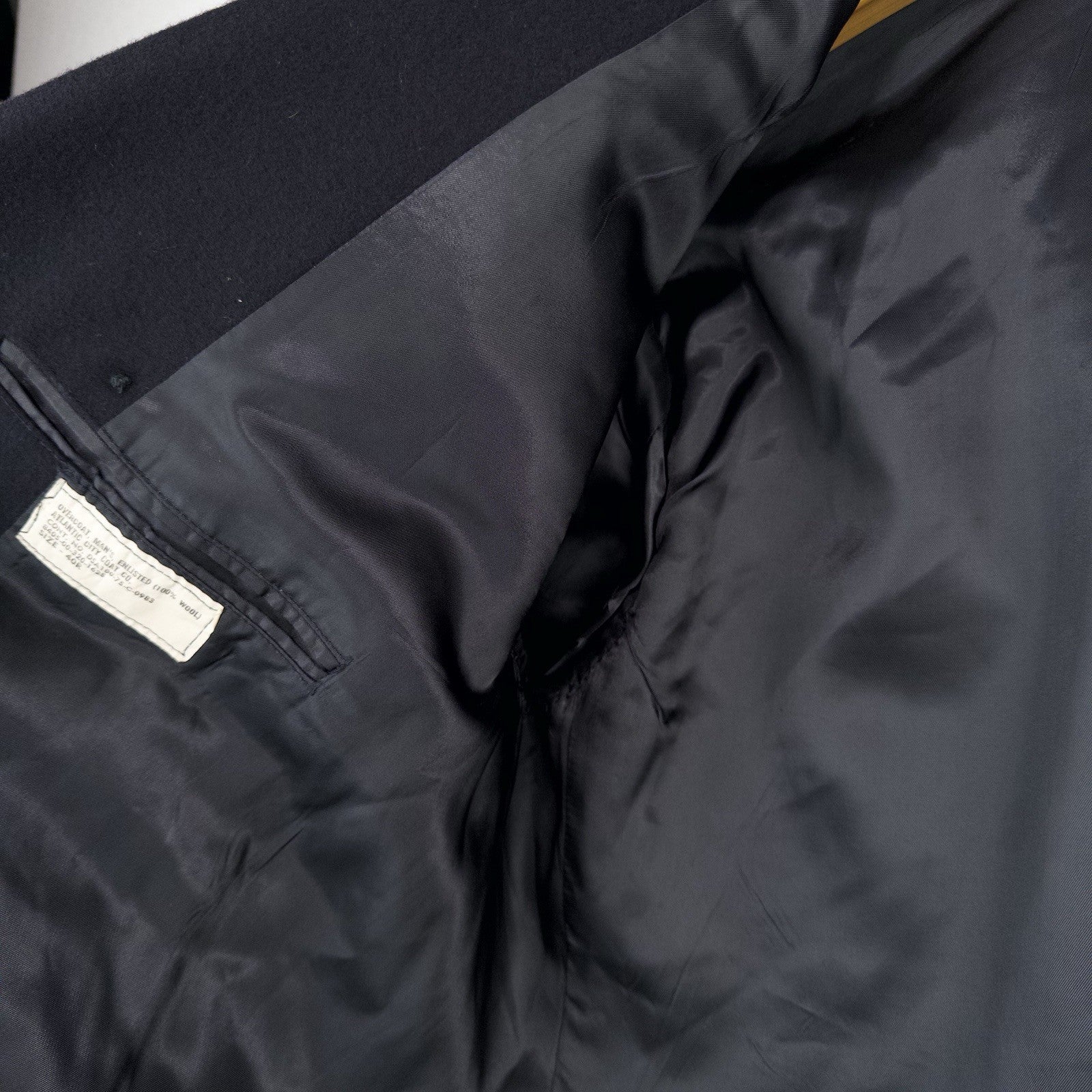 70's Vtg Navy Enlisted Military Peacoat Coat Men’s 40R Blue Wool Metal Buttons