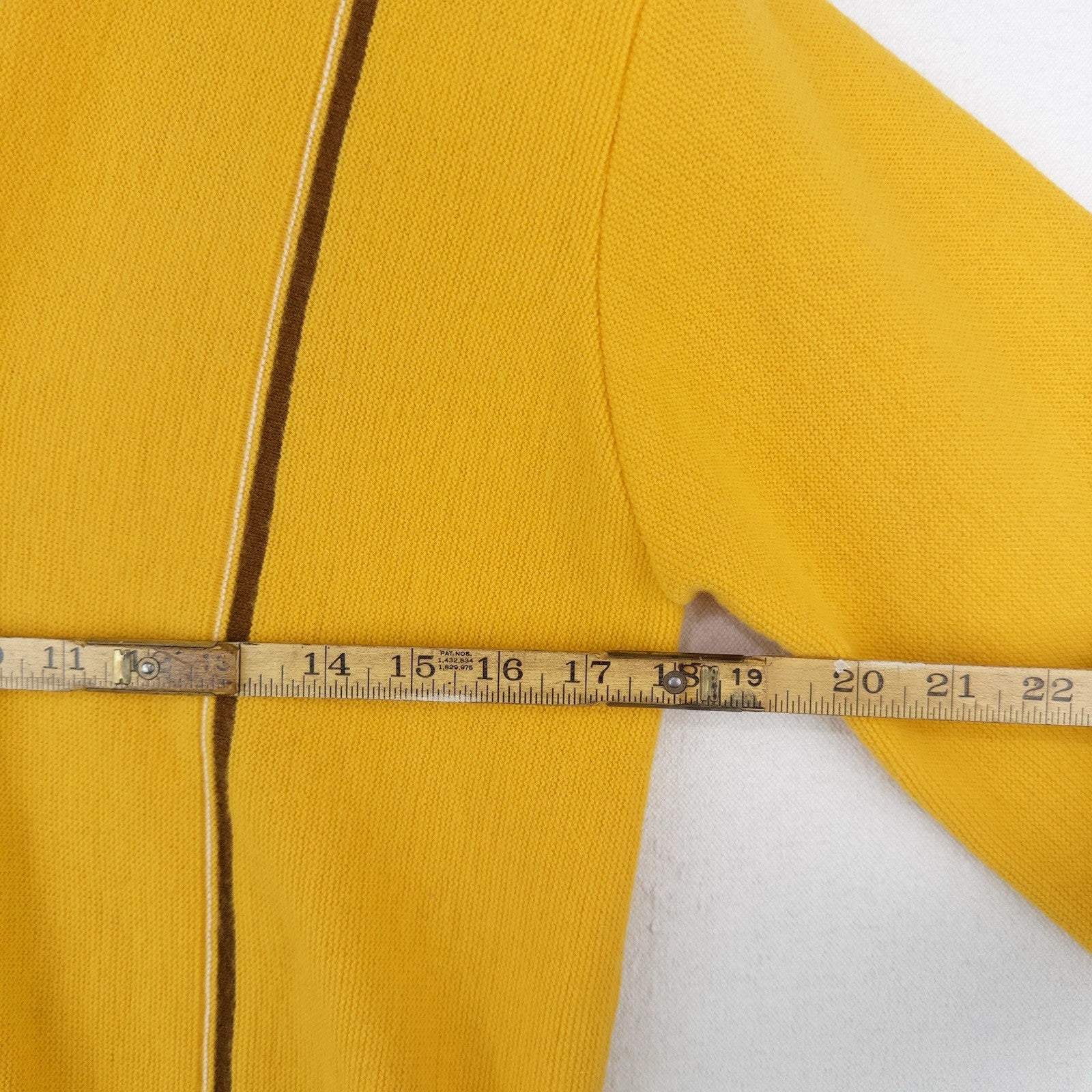 60’s Vtg Fruit Of The Loom Gold Cardigan 100% Orlon Acrylic Made in Usa