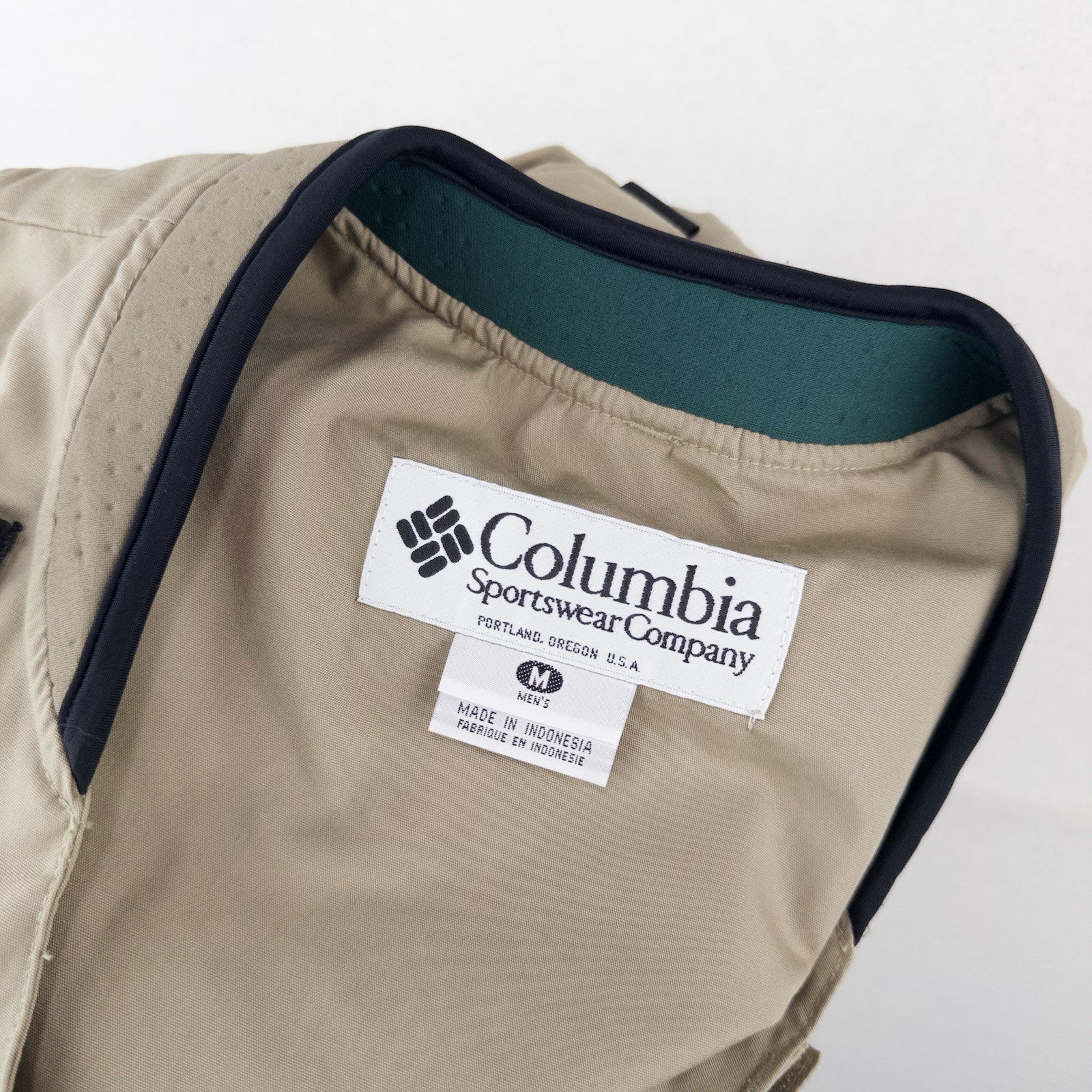 90’s Vtg Columbia PFG Khaki Fly Fishing Utility Vest Men's M Cushioned Collar