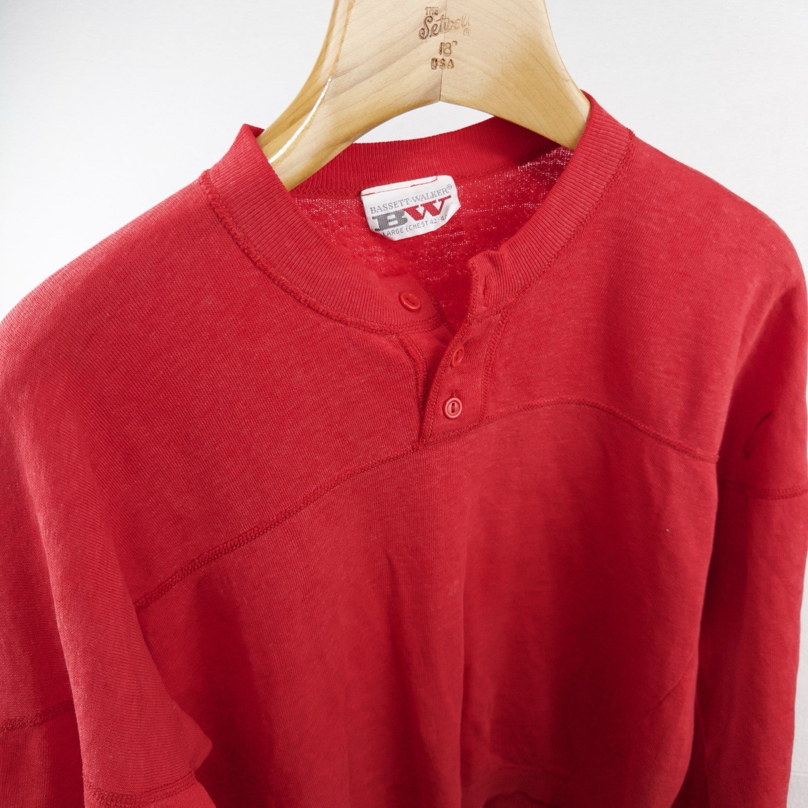 80’s Vtg Bassett Walker Henley Sweatshirt Men’s L 42-44 Faded Red *Distressed