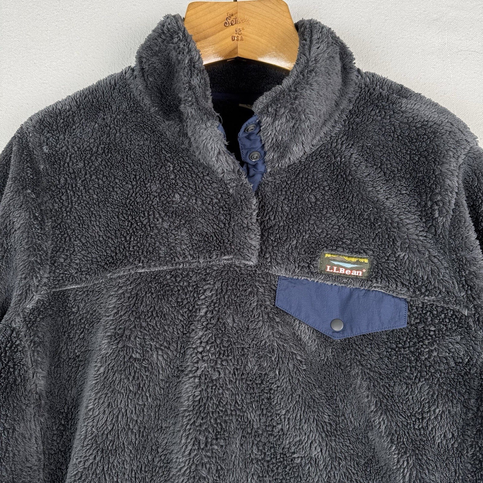 LL Bean Women’s  XL/2XL Gray Thick High Pile Fleece 1/4 Snap Pullover Jacket