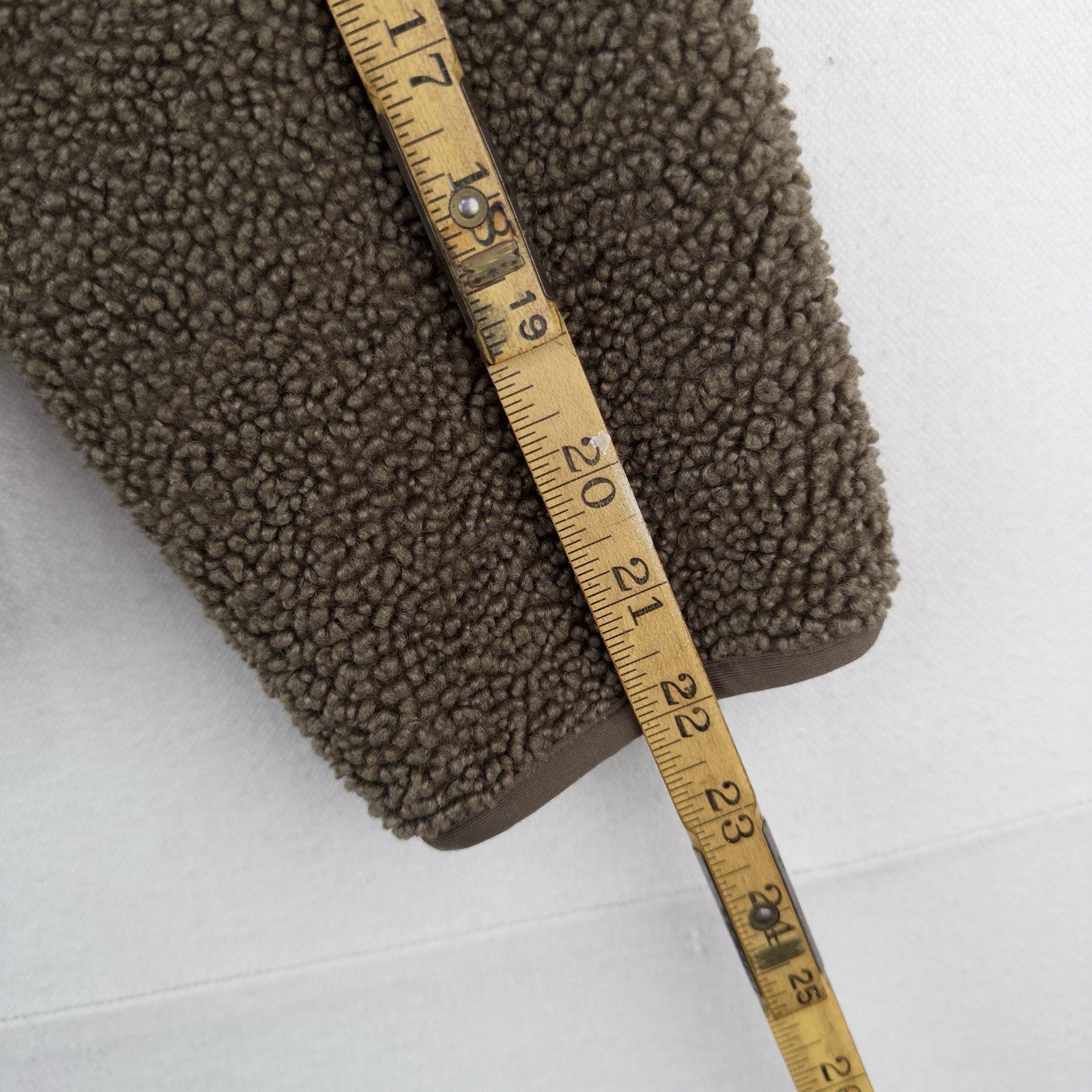 Uniqlo Pile Fleece Military Crew Cardigan Sweater Jacket Coffee Brown Small (38)