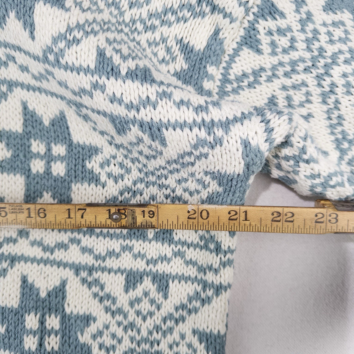 80’s Vtg LL BEAN Women's L Nordic Ramie Blend Knit Blue Cream Snowflake Sweater