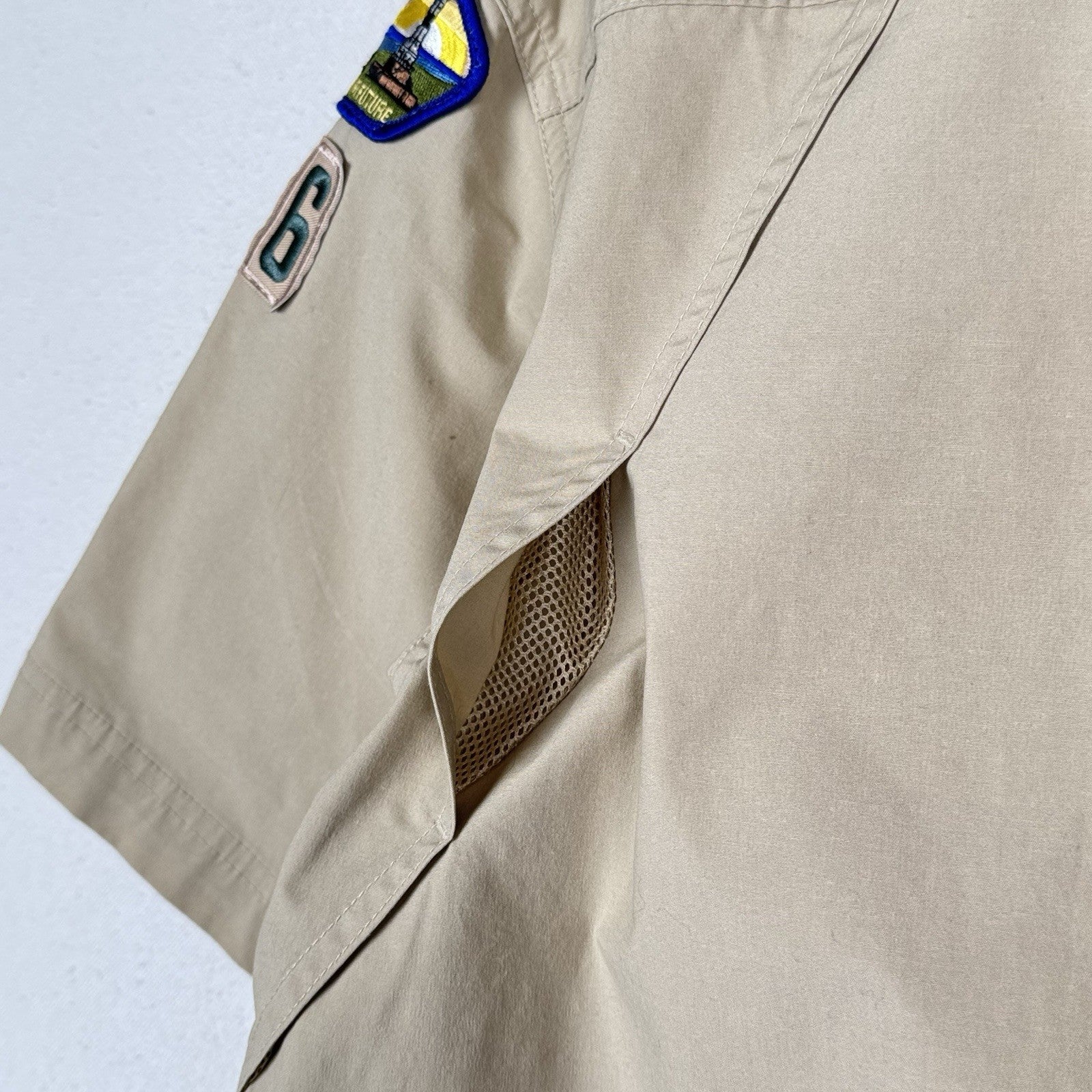 Boy Scout BSA Official Uniform Shirt Men’s M Tan Short Sleeve Patches Lake Erie