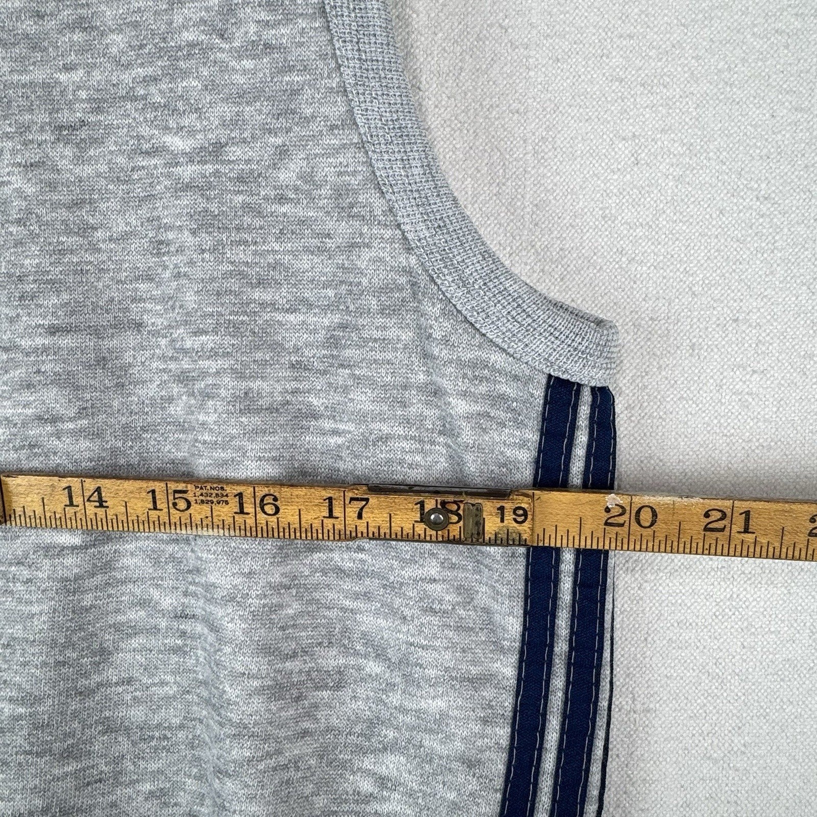 70's Vintage Bassett Walker Large Crewneck Sweatshirt Vest Gray Blue Stripes
