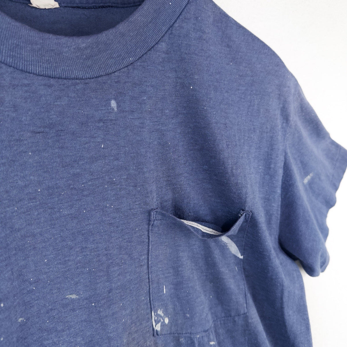 70’s Vtg Thin Selvedge Front Pocket Blank Sun Faded T-Shirt Youth Large Blue