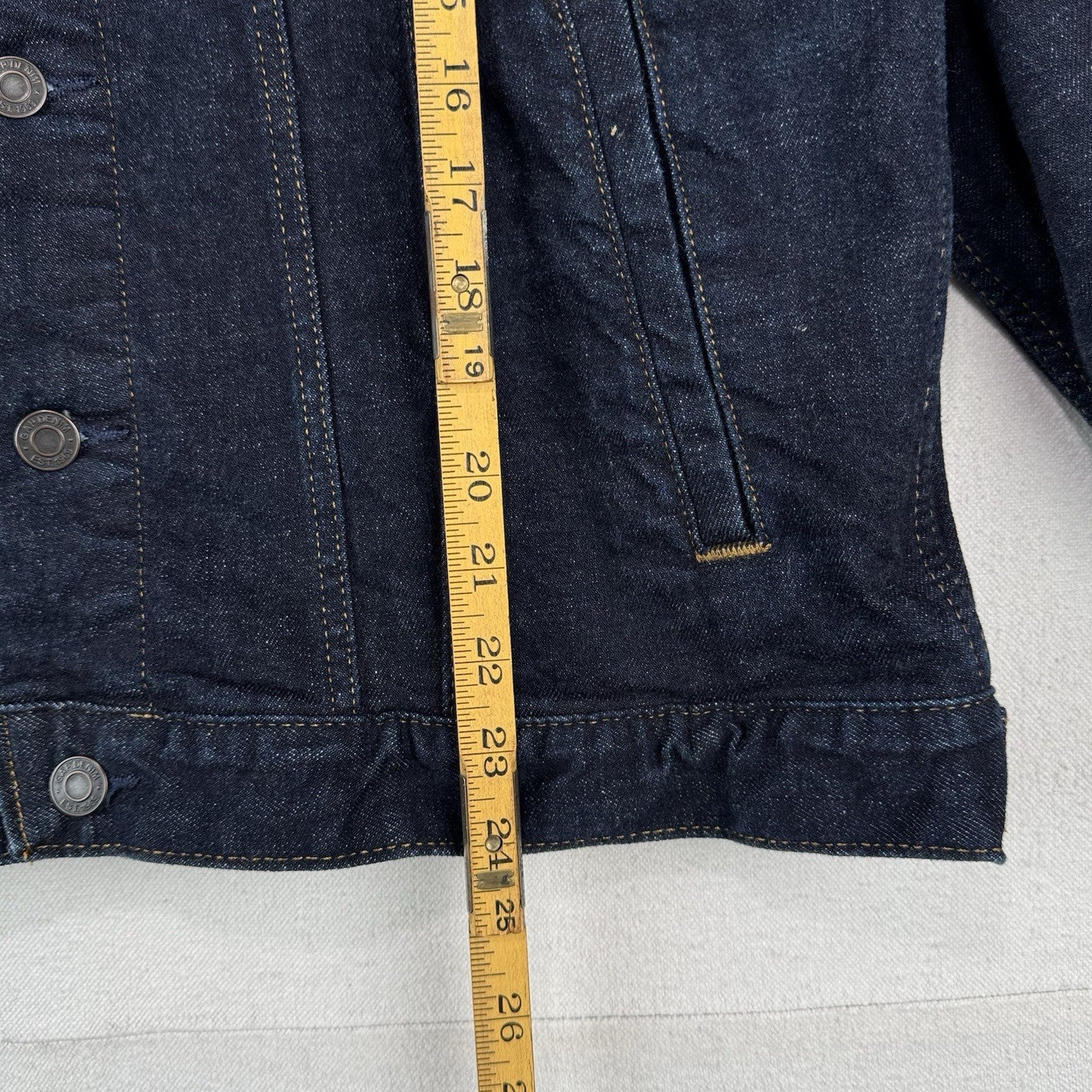 GAP Denim Men’s Large Dark Indigo Wash Blue Jean Jacket