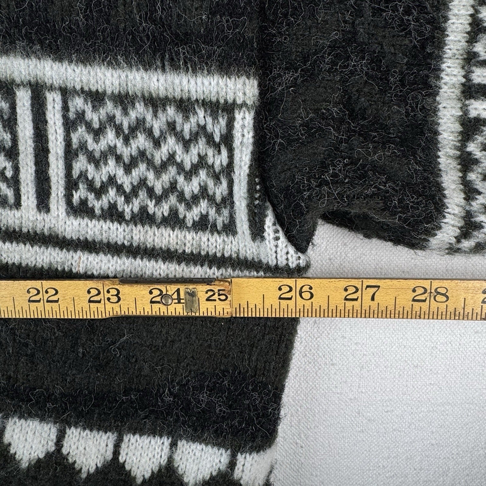 Tejidos Ruminahui Men's XL Southwest V-Neck Wool Cardigan Sweater Green Gray