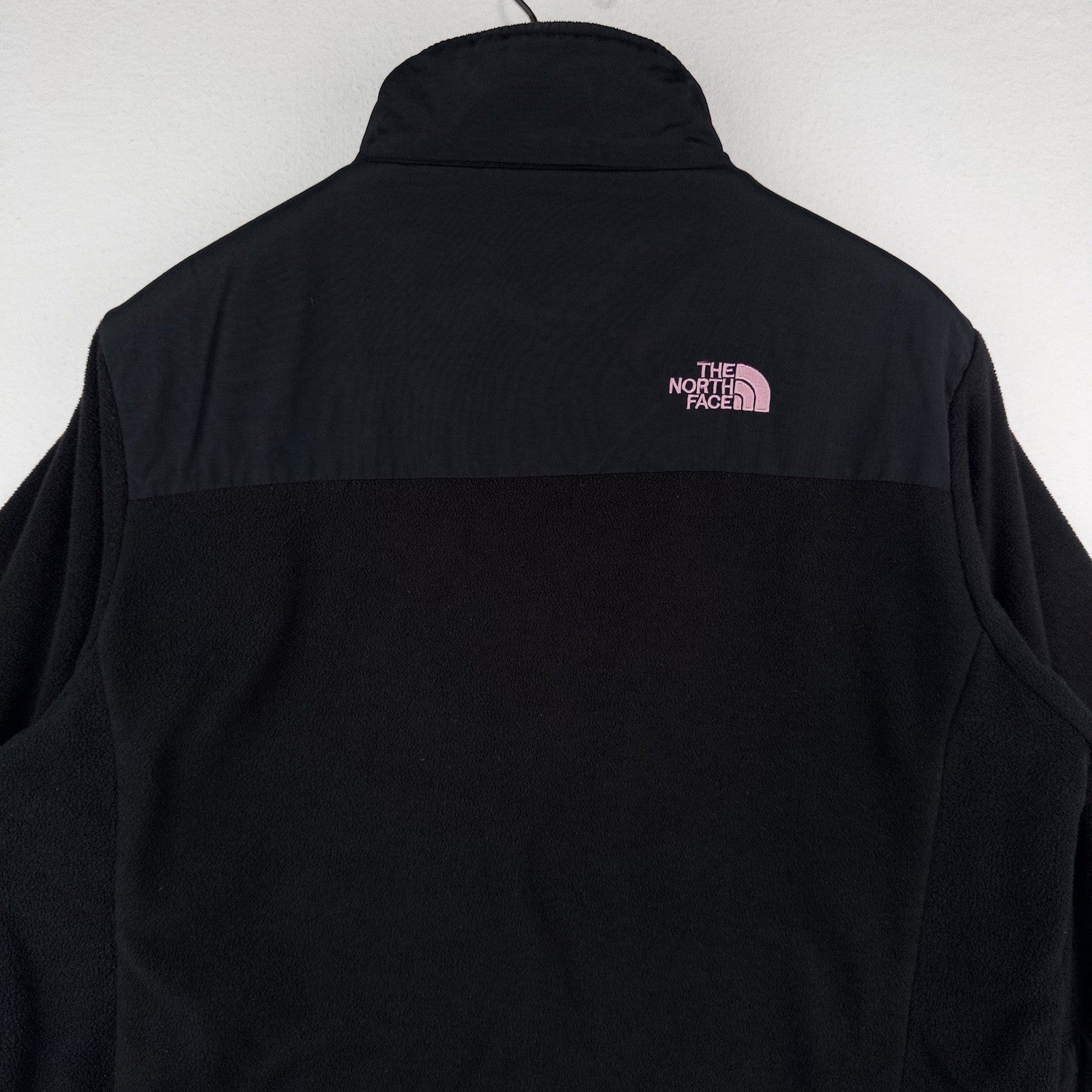 The North Face Women’s 2XL Black Denali Jacket Polartec Breast Cancer Awareness