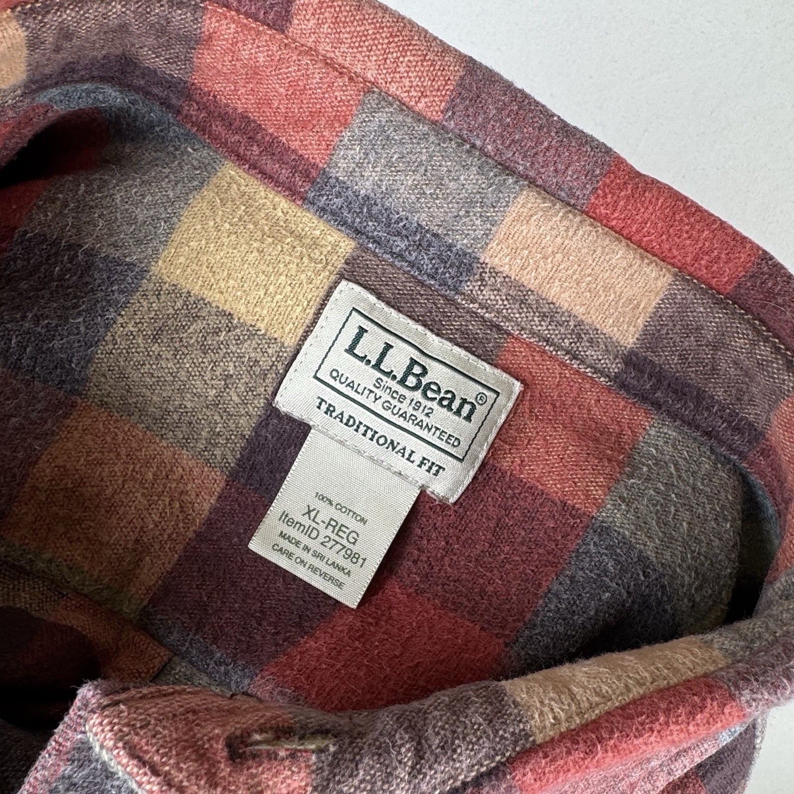 L.L. Bean Traditional Fit Chamois Flannel Shirt Men’s XL Apple Cinnamon Plaid