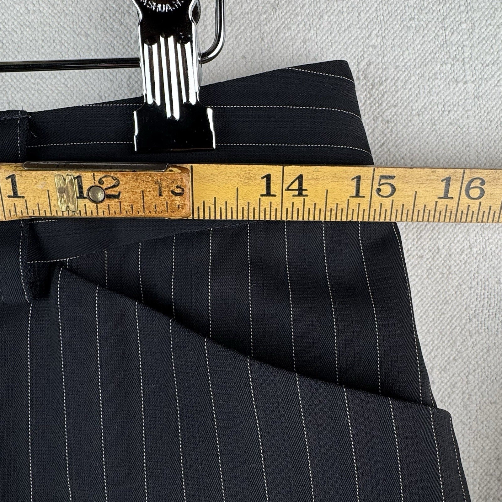 Anne Klein Women's 6 Pant Suit Two Piece Set Black Off-white Pinstripe Leg=10”