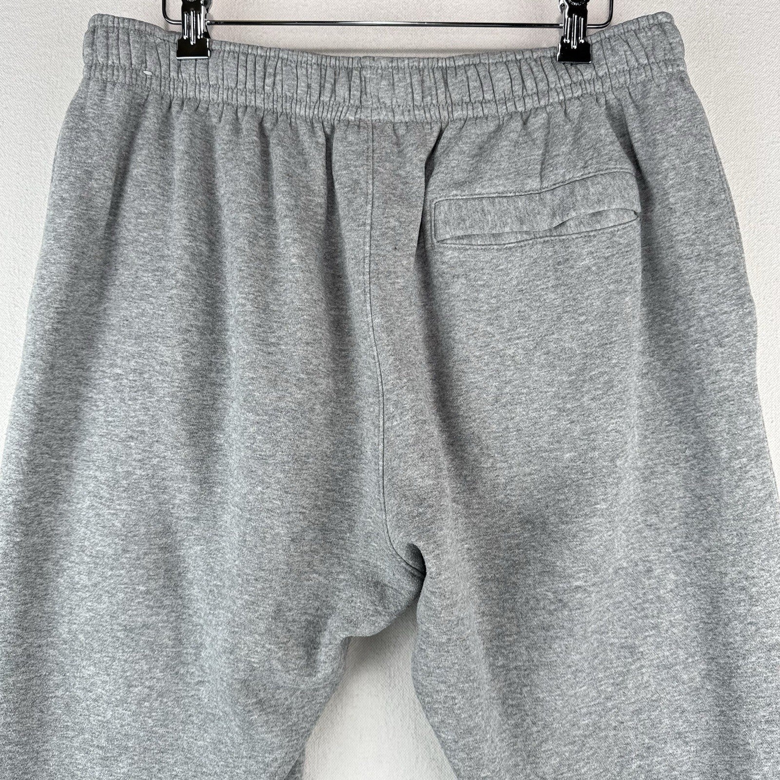 Nike Sportswear Club Fleece Joggers Mens Large Gray Sweatpants