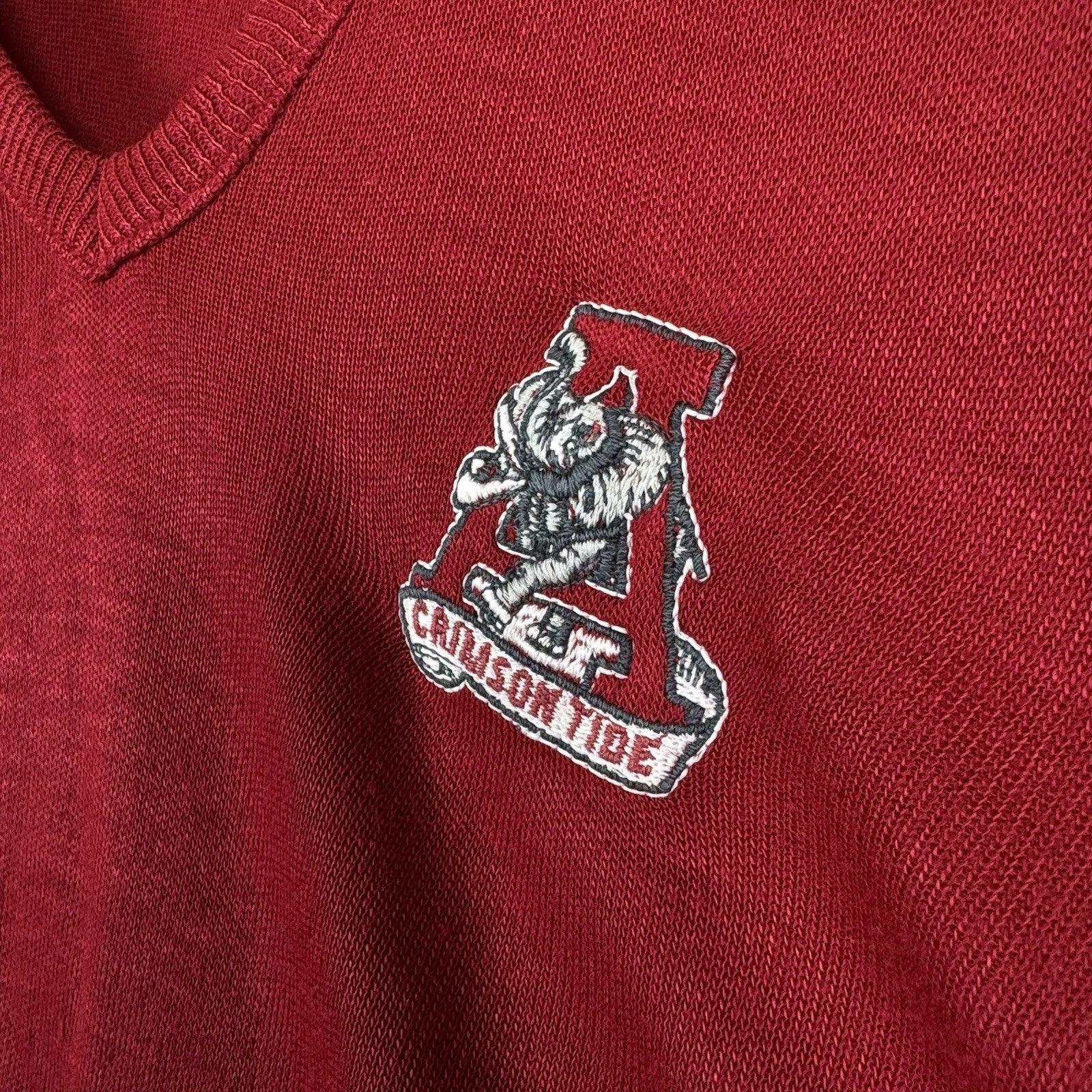 Vintage 80’s University of Alabama V-neck Sweater By Garan Youth XL (18-20)