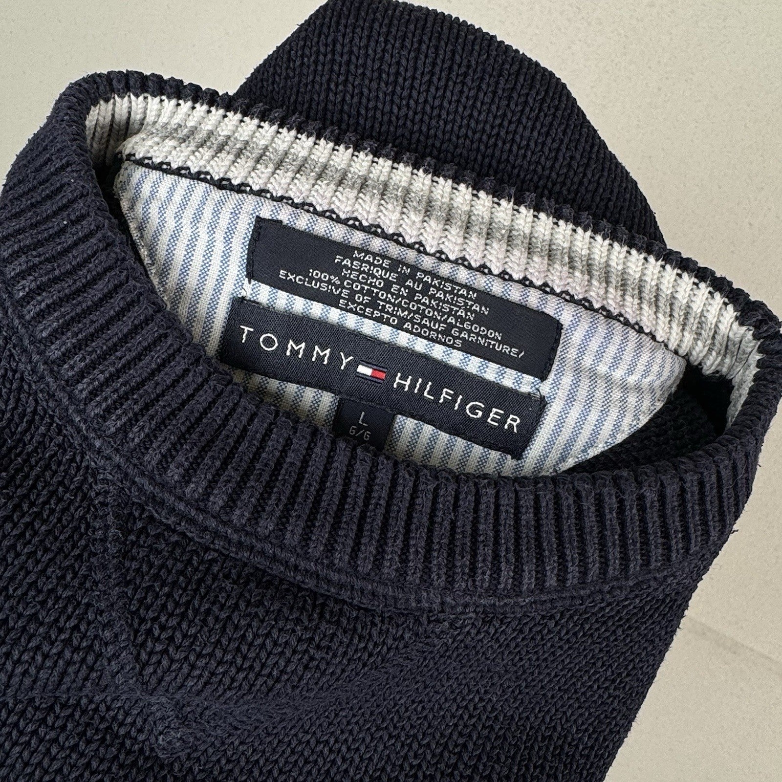 Vintage Tommy Hilfiger Men's Knit Cotton Navy Blue Crewneck Sweater Large