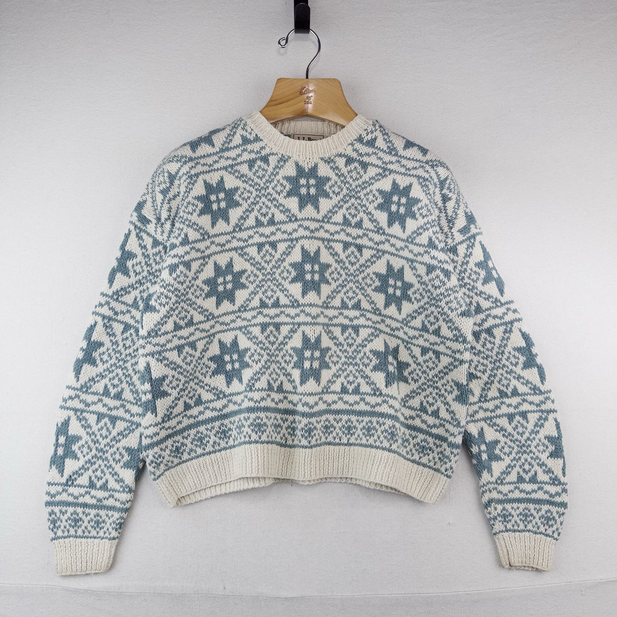 80’s Vtg LL BEAN Women's L Nordic Ramie Blend Knit Blue Cream Snowflake Sweater