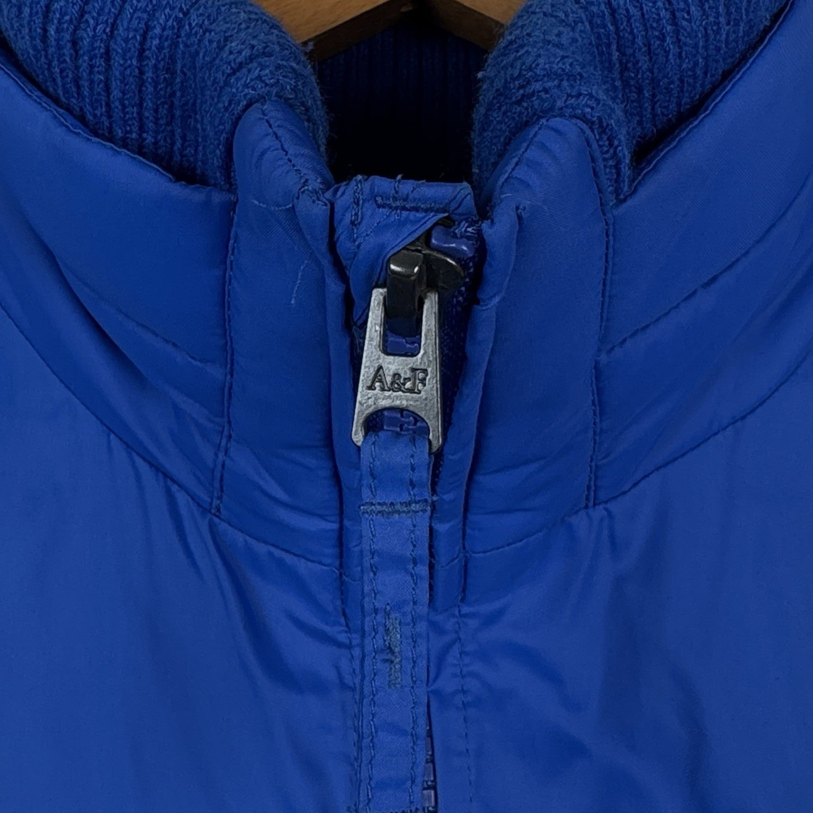 Abercrombie & Fitch Jacket Full Zip Nylon Sweater Collar Moose Logo 2016 Men’s M