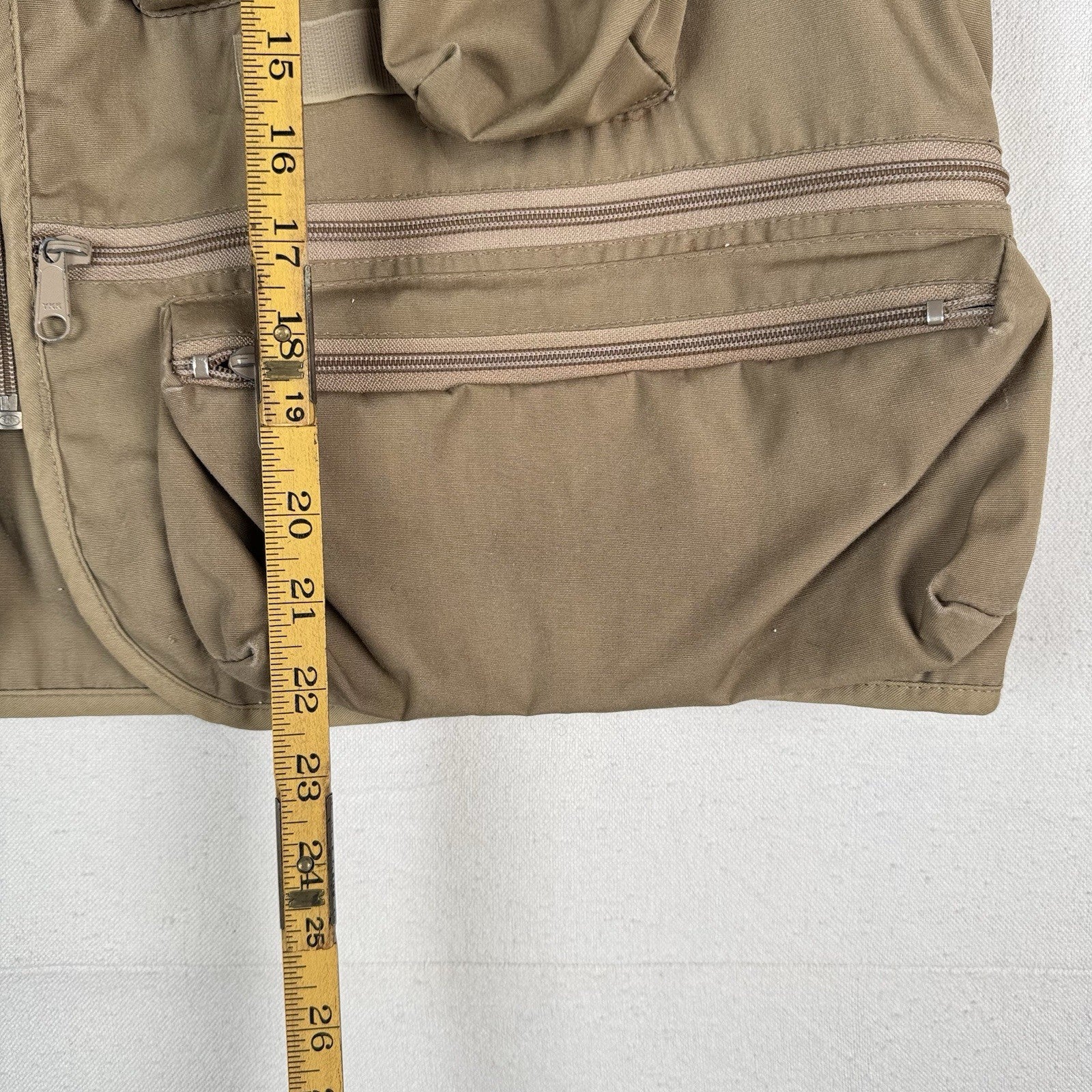Vintage 80’s Columbia Sportswear 15 Pocket Fly Fishing Vest Men’s XL Made In USA