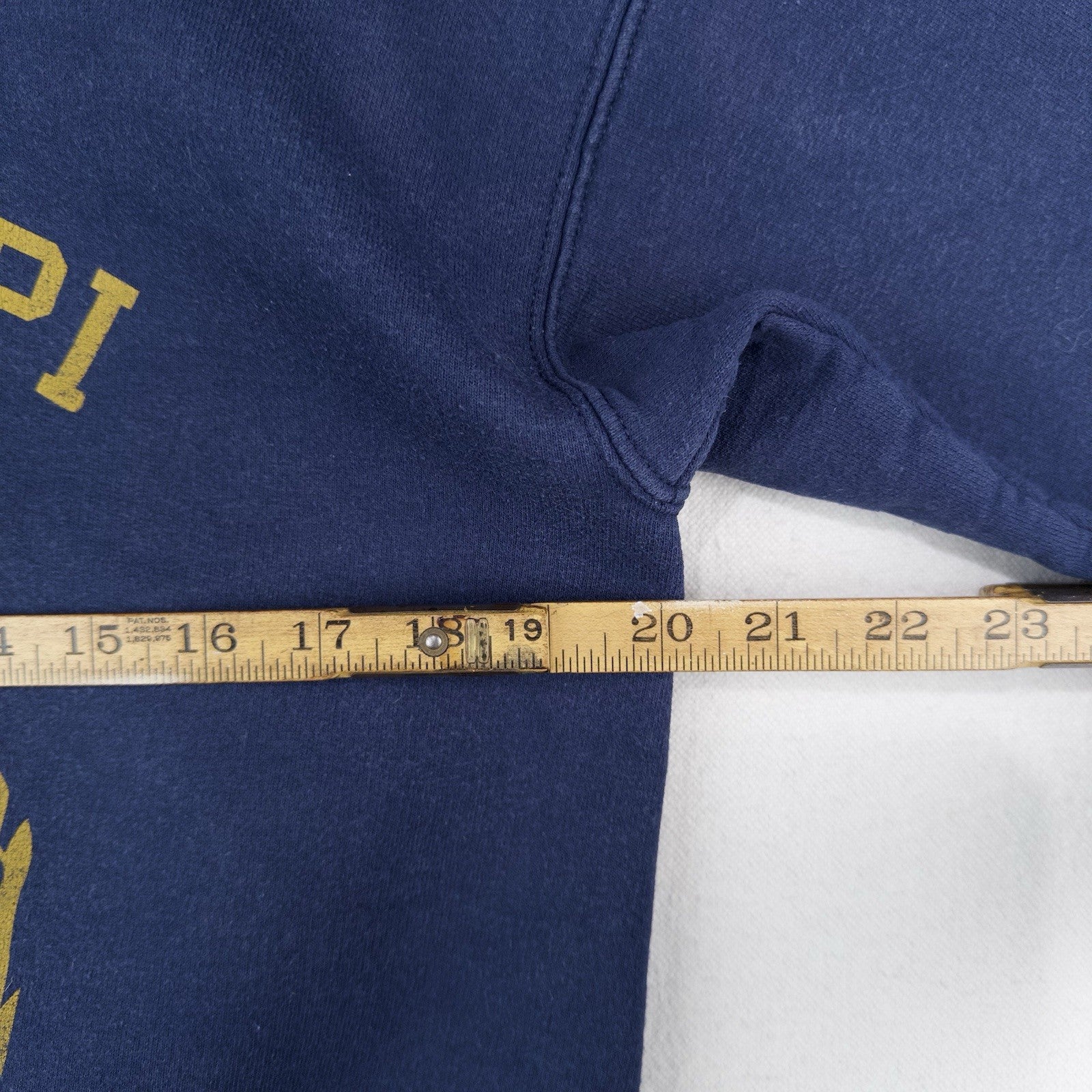 90’s Vtg Phi Sigma Pi Fraternity Sweatshirt Crewneck Men’s Small Navy Blue