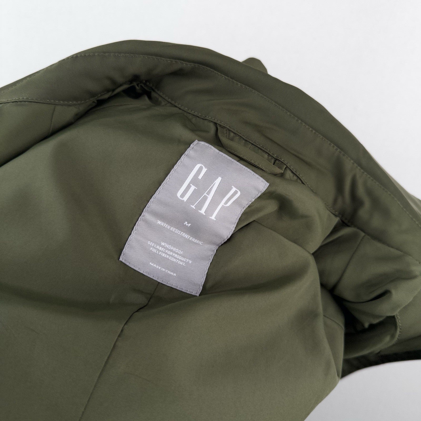 Gap Mac Rain Coat Olive Green Men’s M Relaxed Fit Water Resistant Wind Proof