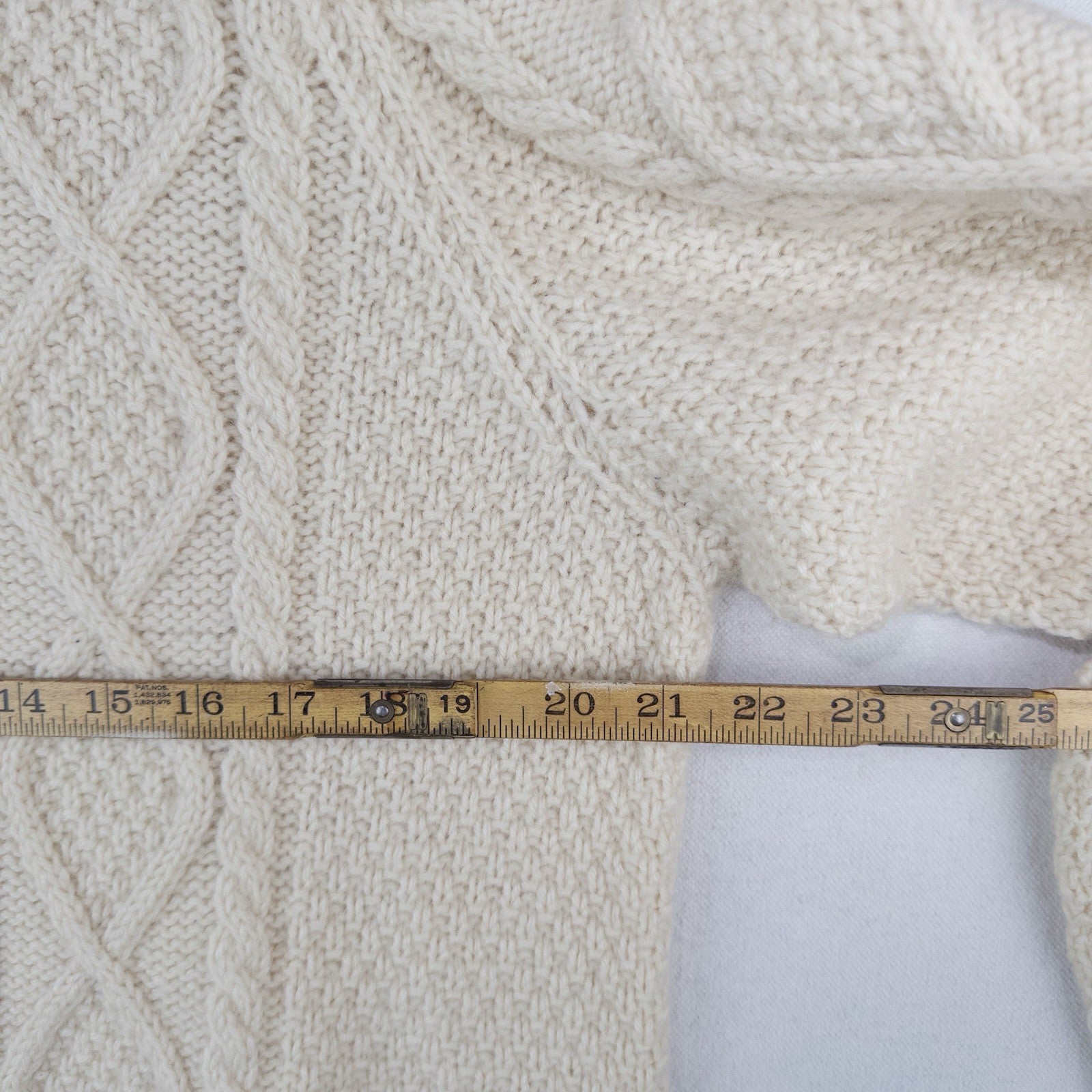 Vintage Handmade Aran Fisherman Cable Knit Wool Sweater Men’s Large (42) Cream