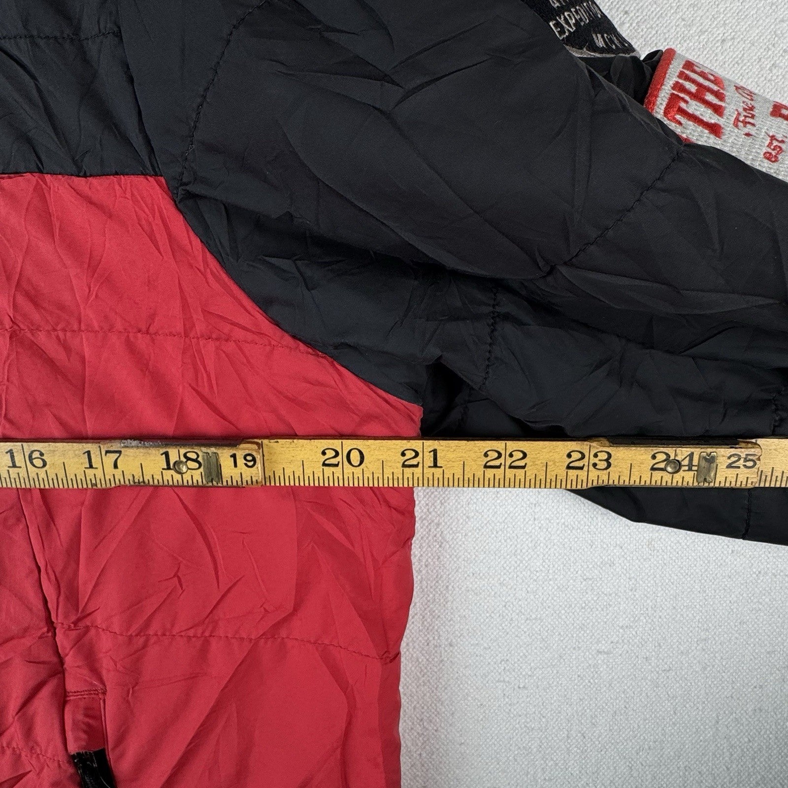 The North Face Tahoe Bomber Jacket Men's Medium Red Black Insulated *Read