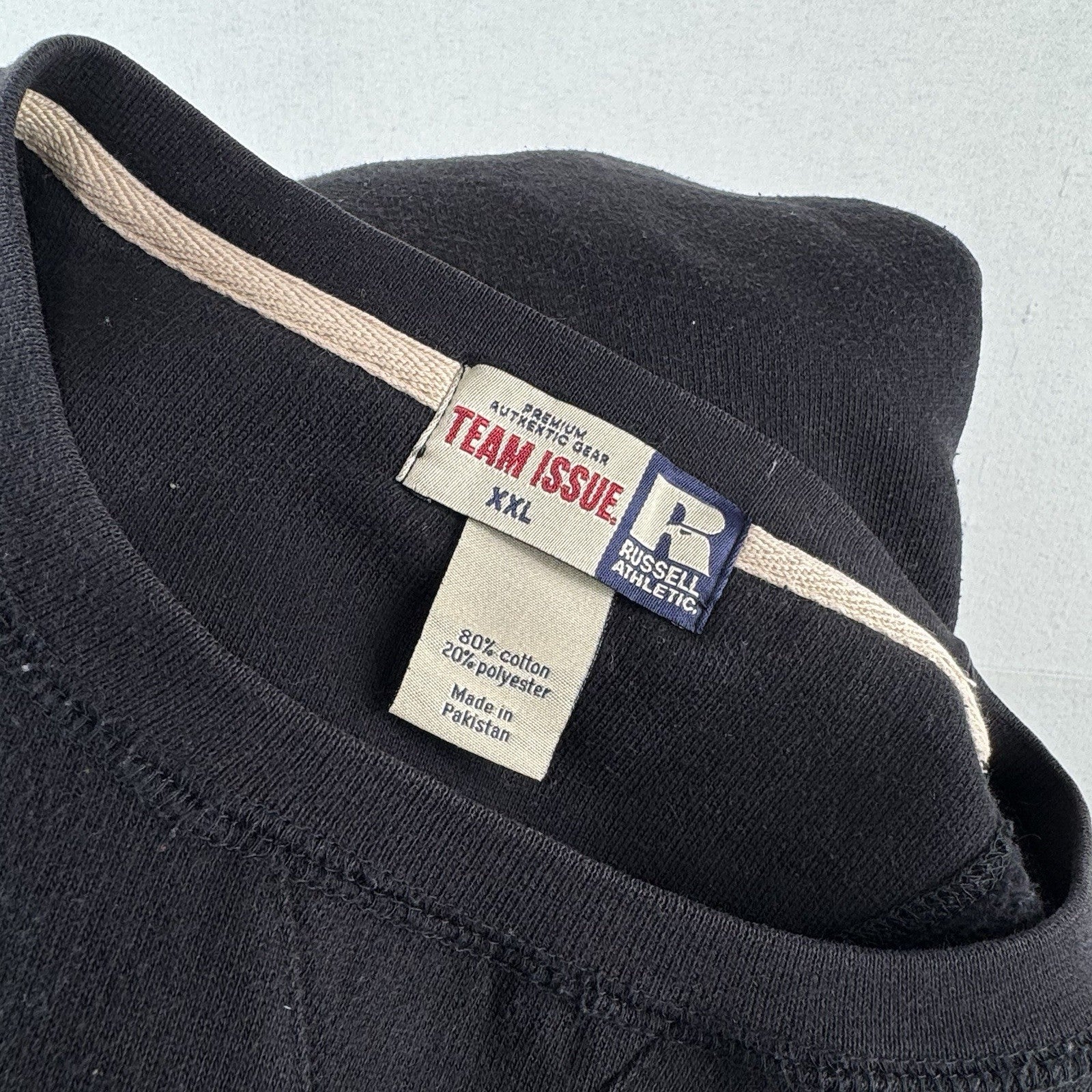 Russell Athletic Team Issue Sweatshirt Men's 2XL Black Crewneck *Distressed