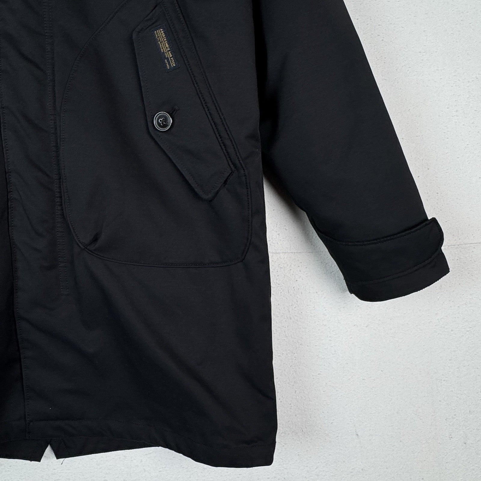 Abercrombie & Fitch Water Resistant Down Lined Black Parka Men’s M *No Hood Fur*