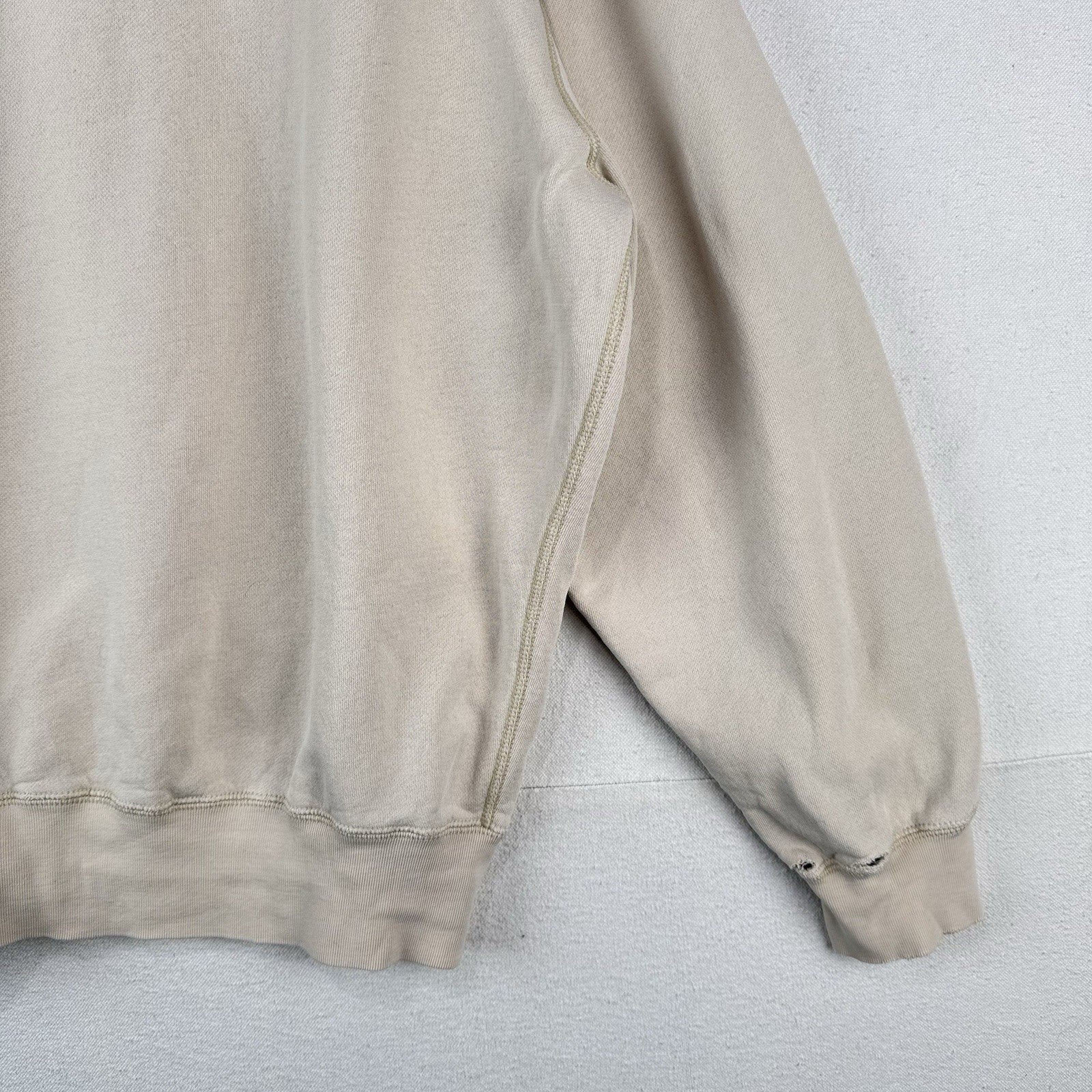 90’s Vintage Polo Ralph Lauren Men’s L Crewneck Sweatshirt Tan *Distressed