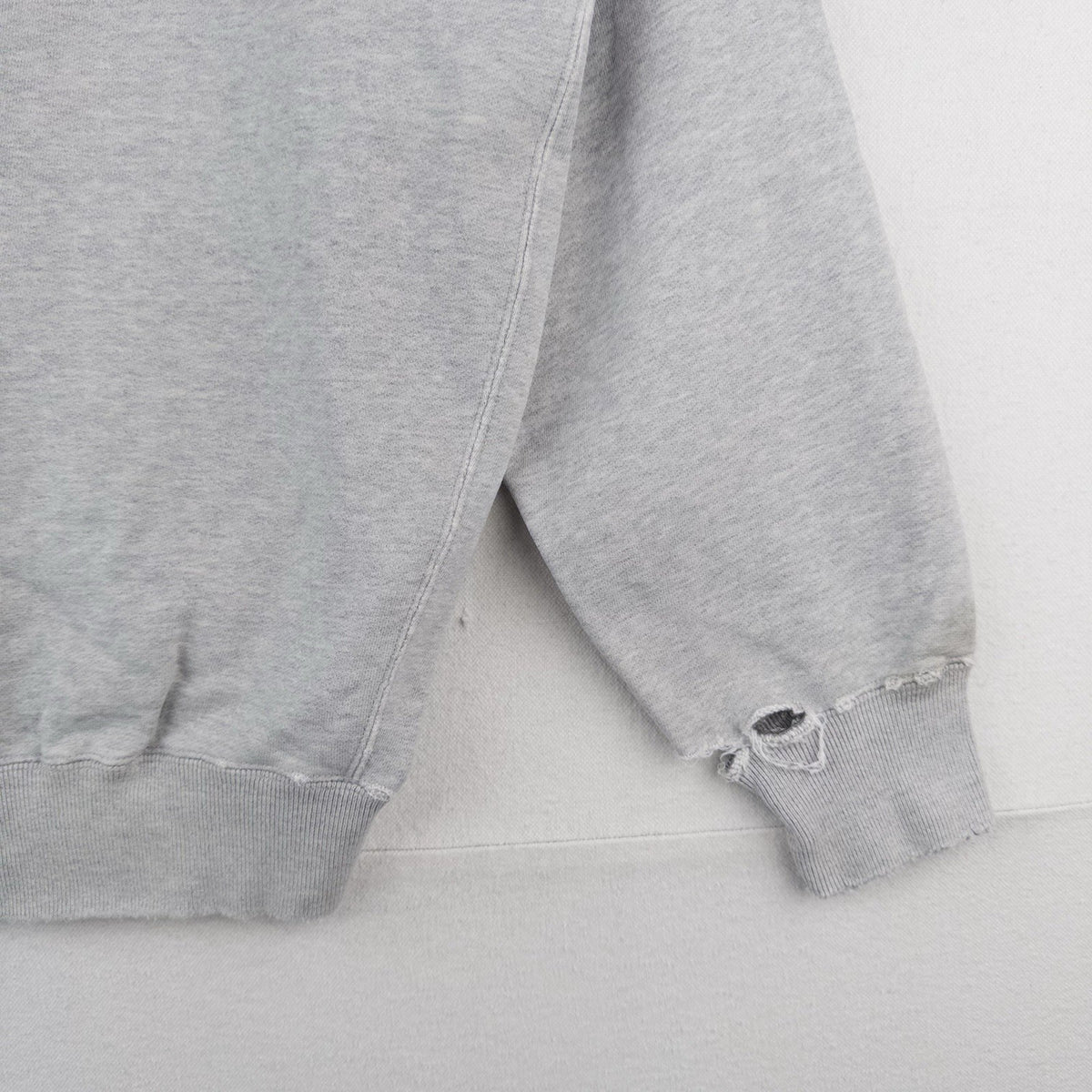 90’s Vtg Polo Ralph Lauren Sweatshirt Men’s M Gray 100% Cotton *Distressed