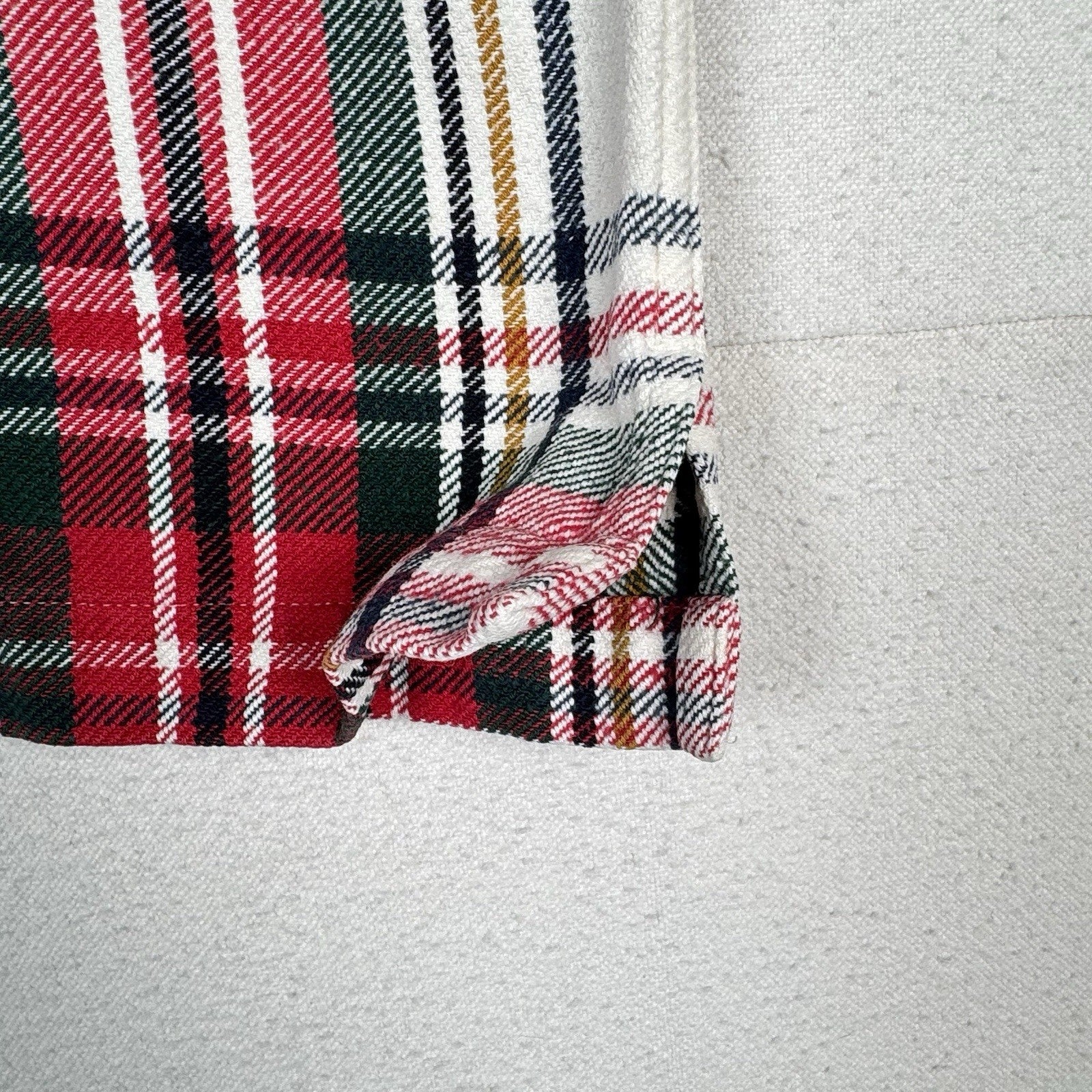 Boston Traders Shirt Jacket Men’s XL White Red Green Plaid Flannel Lined Shacket