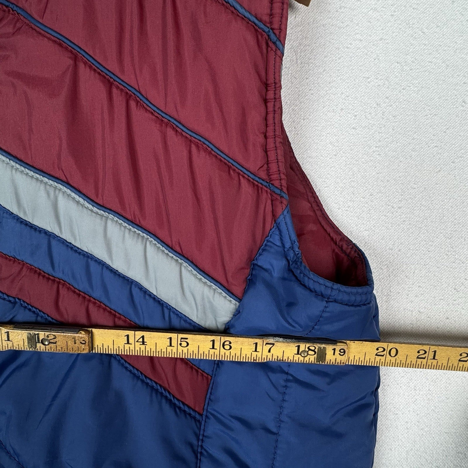 Vtg 70-80s Alpine Ski Puffer Vest Mens M Gray Blue Red Color Block Snap Front