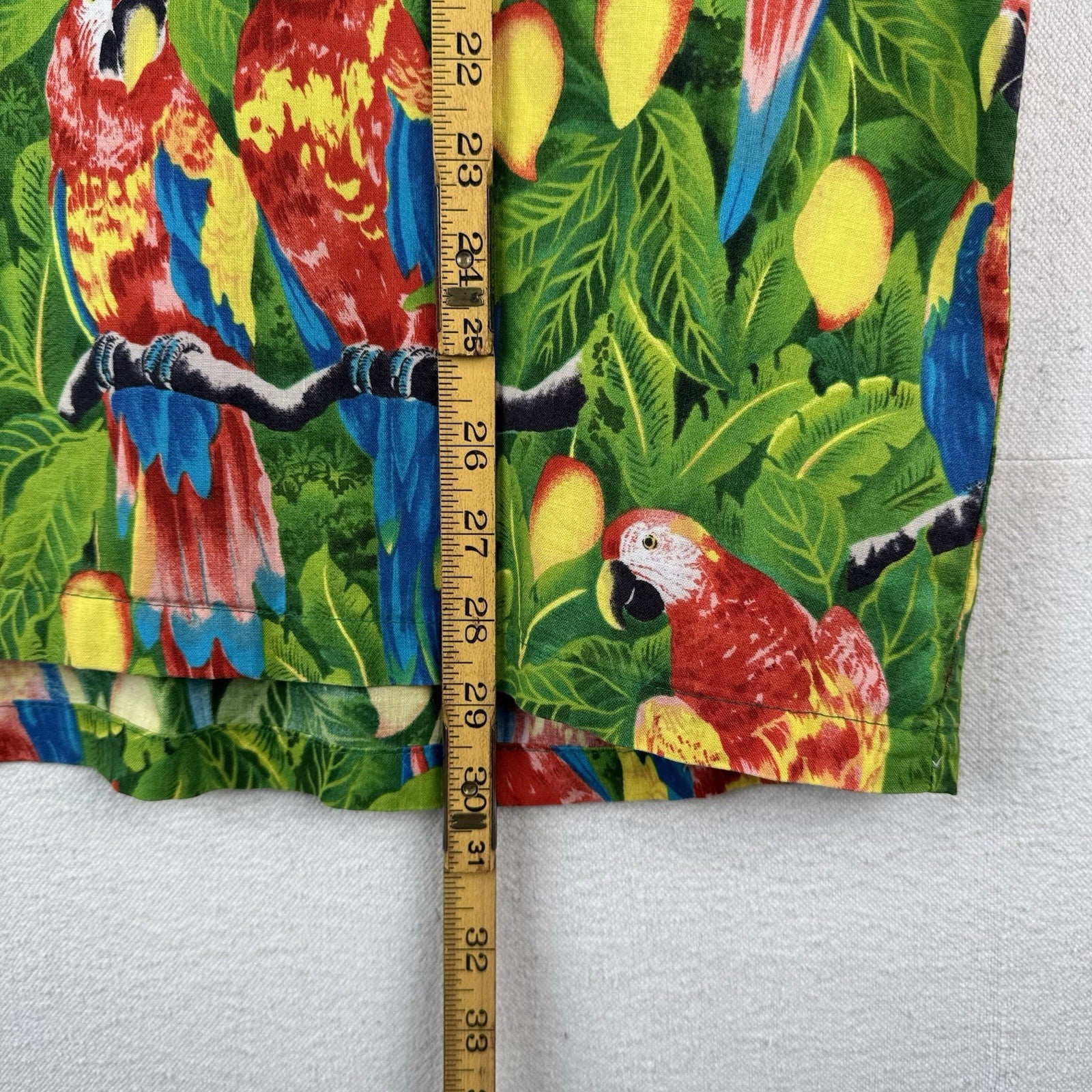 80's Vintage Hilo Hattie Hawaiian Shirt Parrots Macaws Men’s XL Made USA/Hawaii