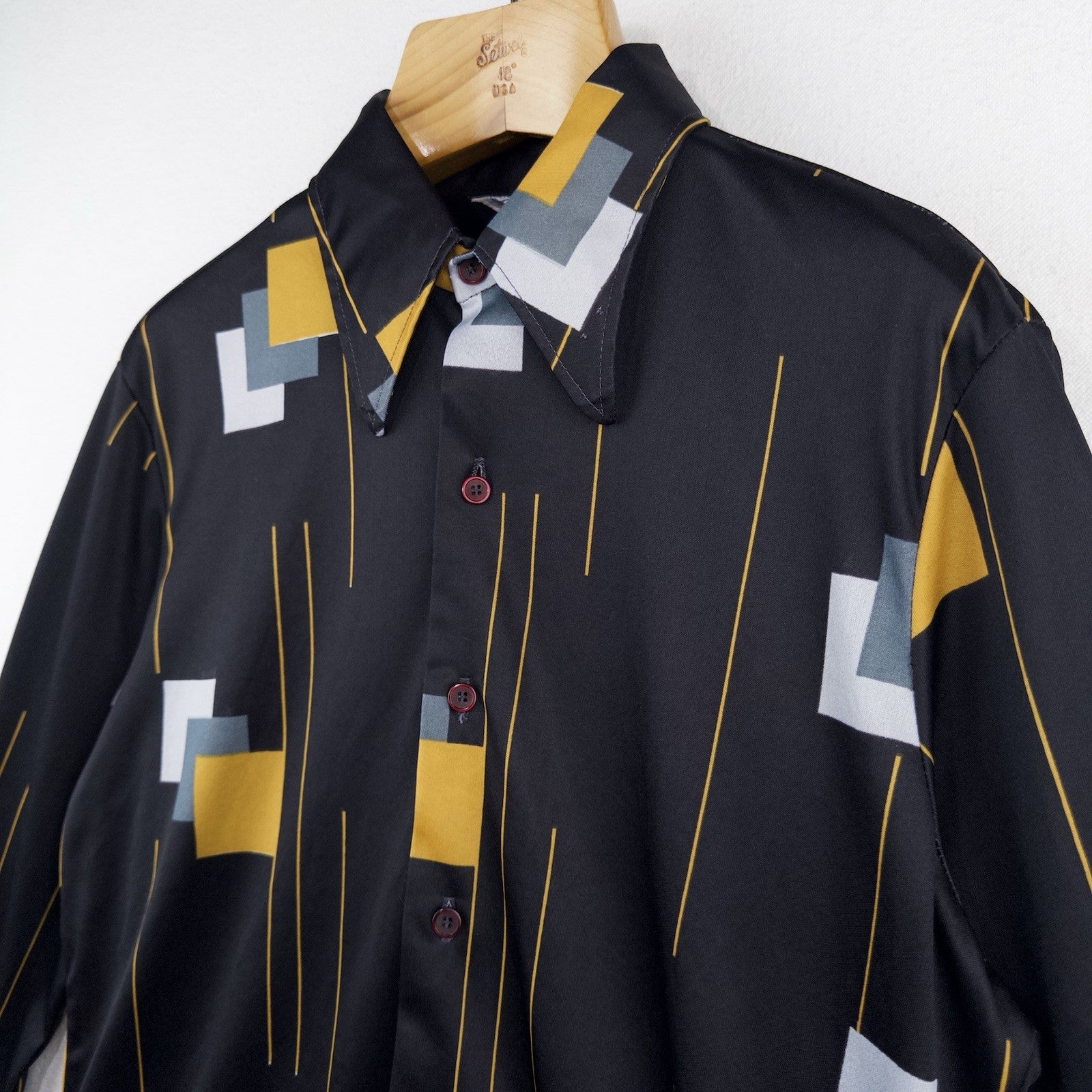 70’s Vtg Dagger Collar Shirt Mens Large Black Abstract  Disco *Read