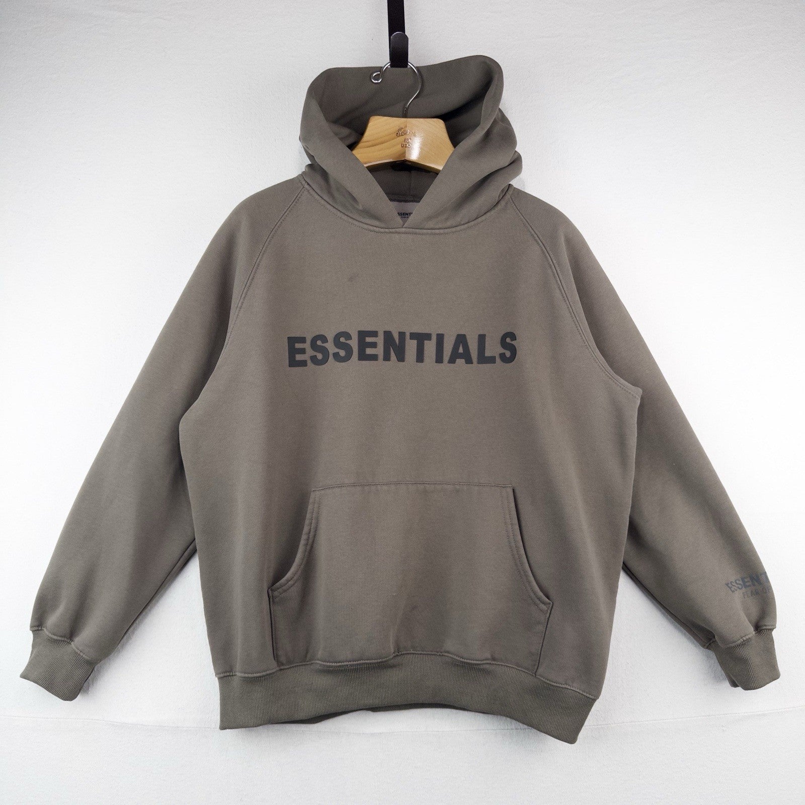 2020 Fear of God ESSENTIALS Hoodie Taupe Cement M 100% Cotton Sweatshirt FOG