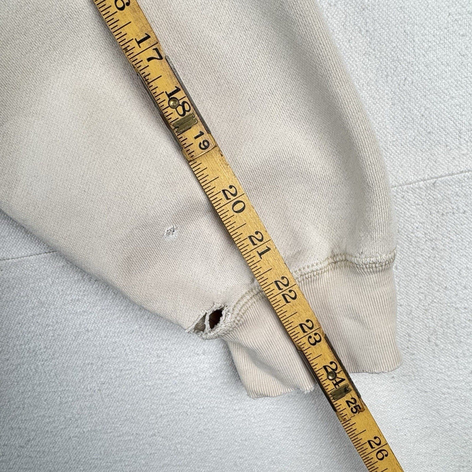 90’s Vintage Polo Ralph Lauren Men’s L Crewneck Sweatshirt Tan *Distressed