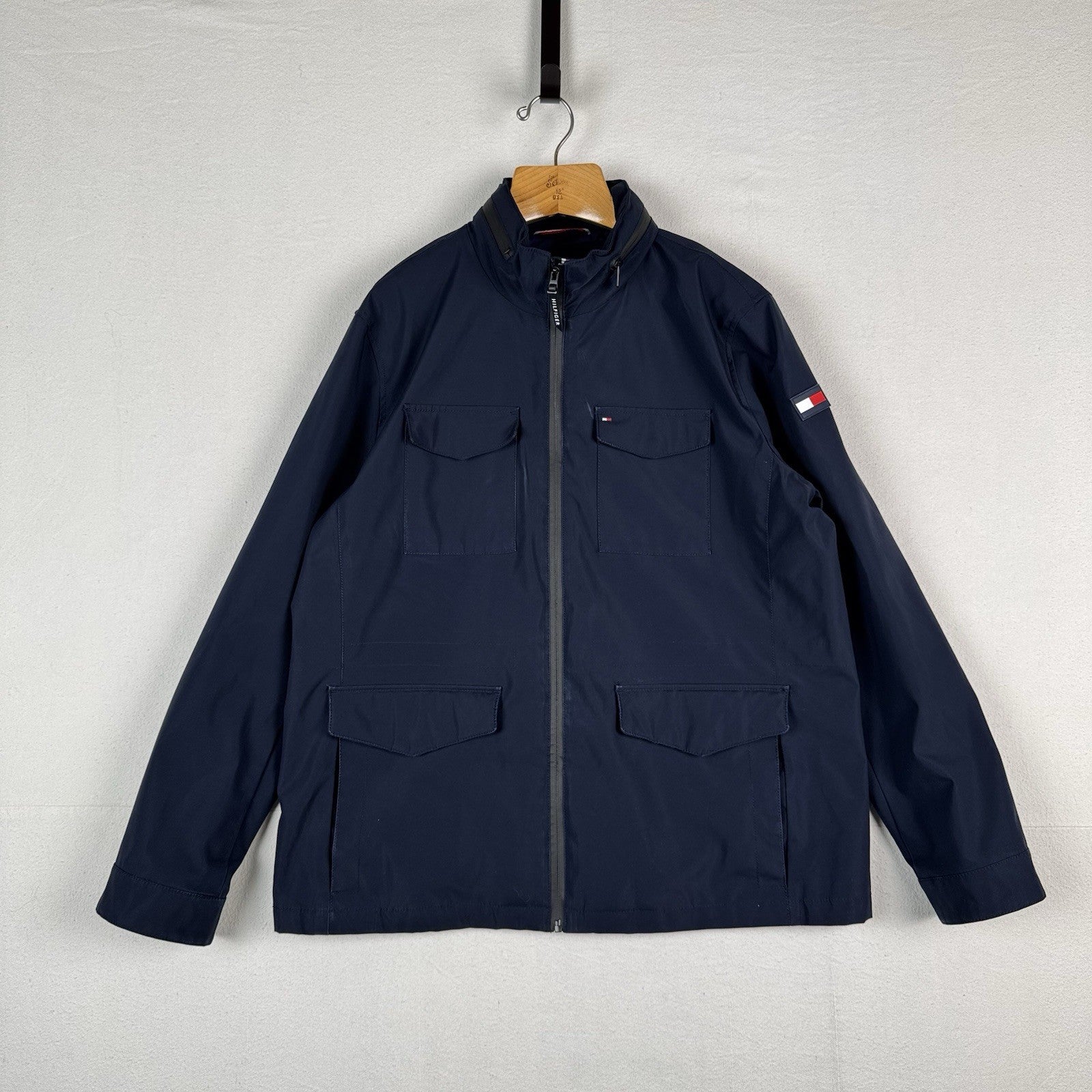 Tommy Hilfiger Men's XL Lightweight Jacket Water & Wind Resistant Blue w/Hood