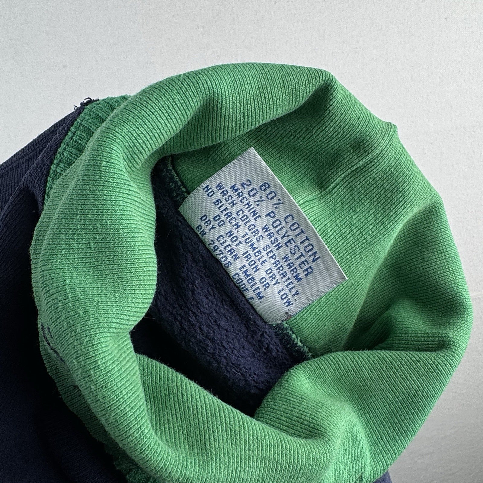 90’s Vintage Notre Dame Fighting Irish Sweatshirt Mens L Blue Green Mock Neck