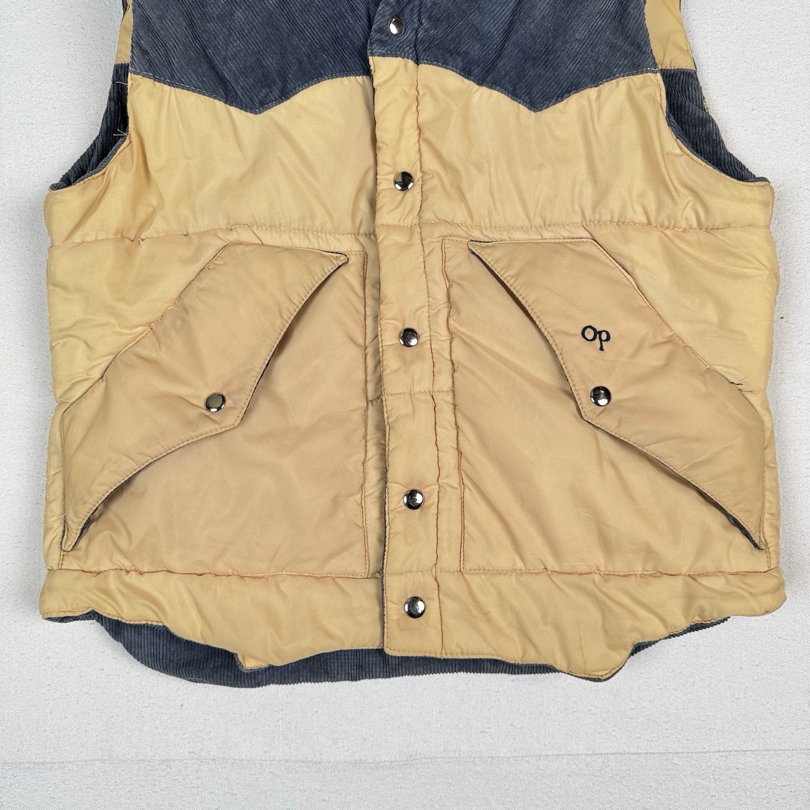 70s Vintage OP Ocean Pacific Size M Reversible Puffer Vest Tan Blue Surf Western